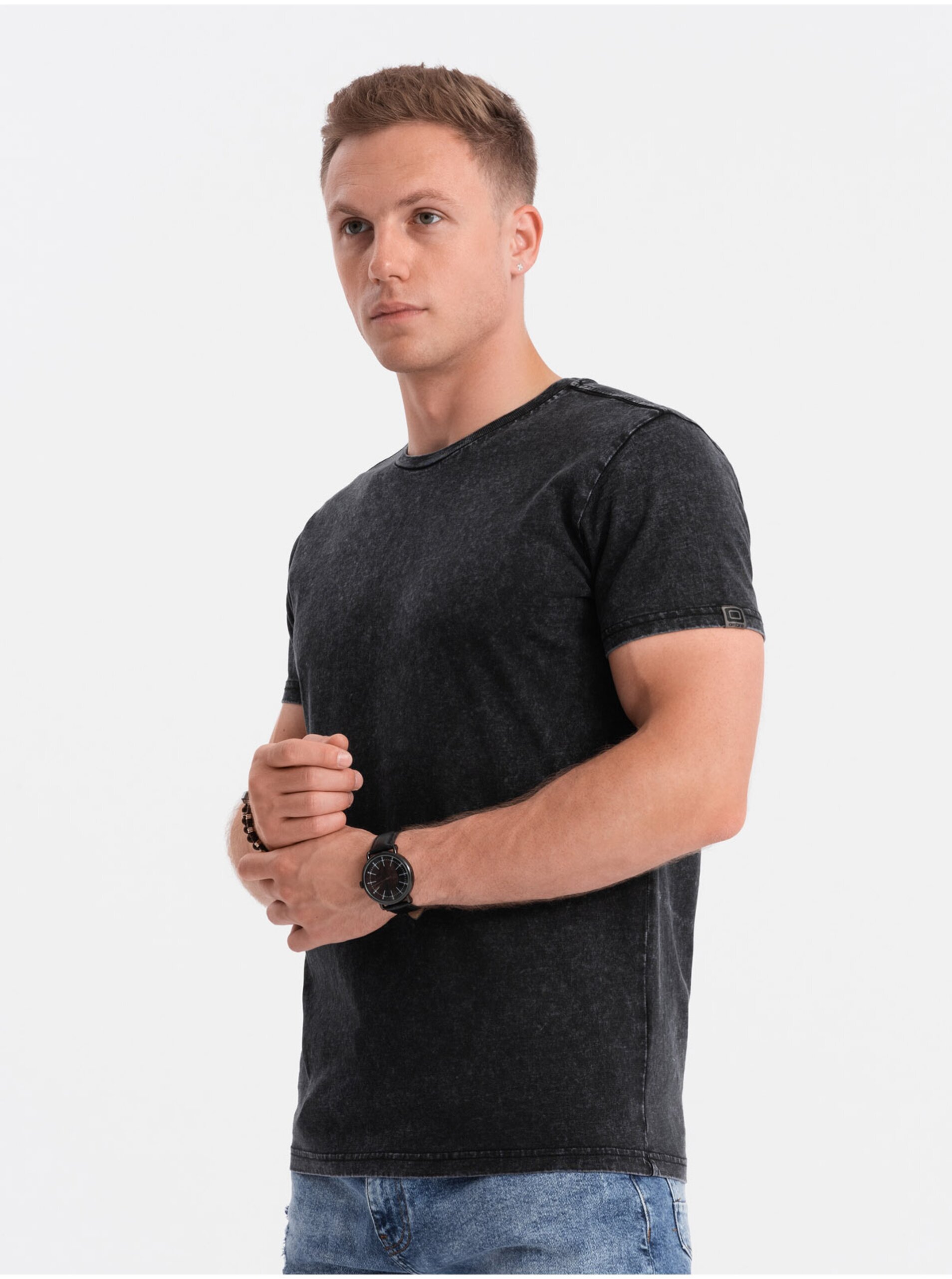 E-shop Čierne pánske basic tričko Ombre Clothing