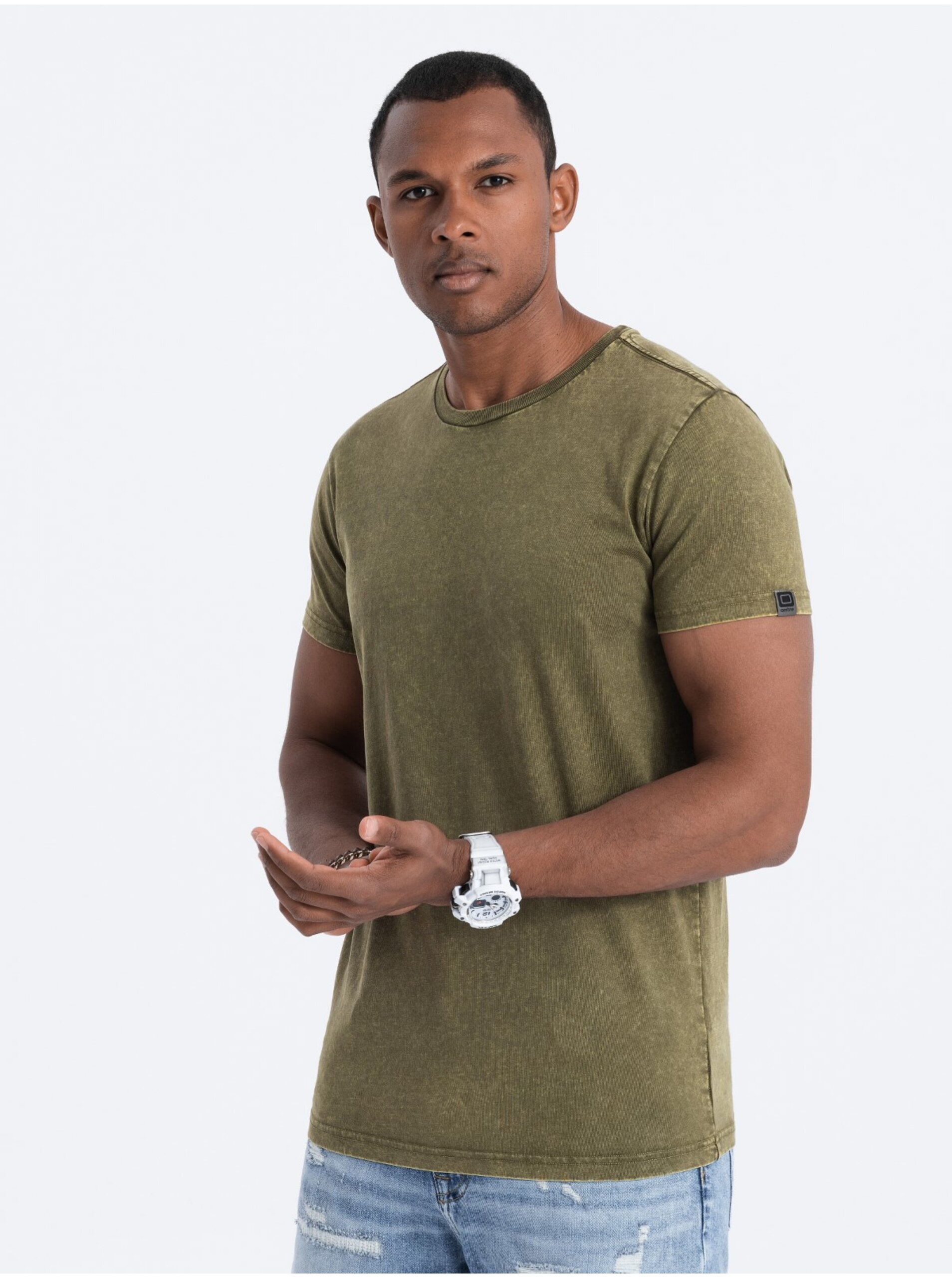 E-shop Khaki pánské basic tričko Ombre Clothing