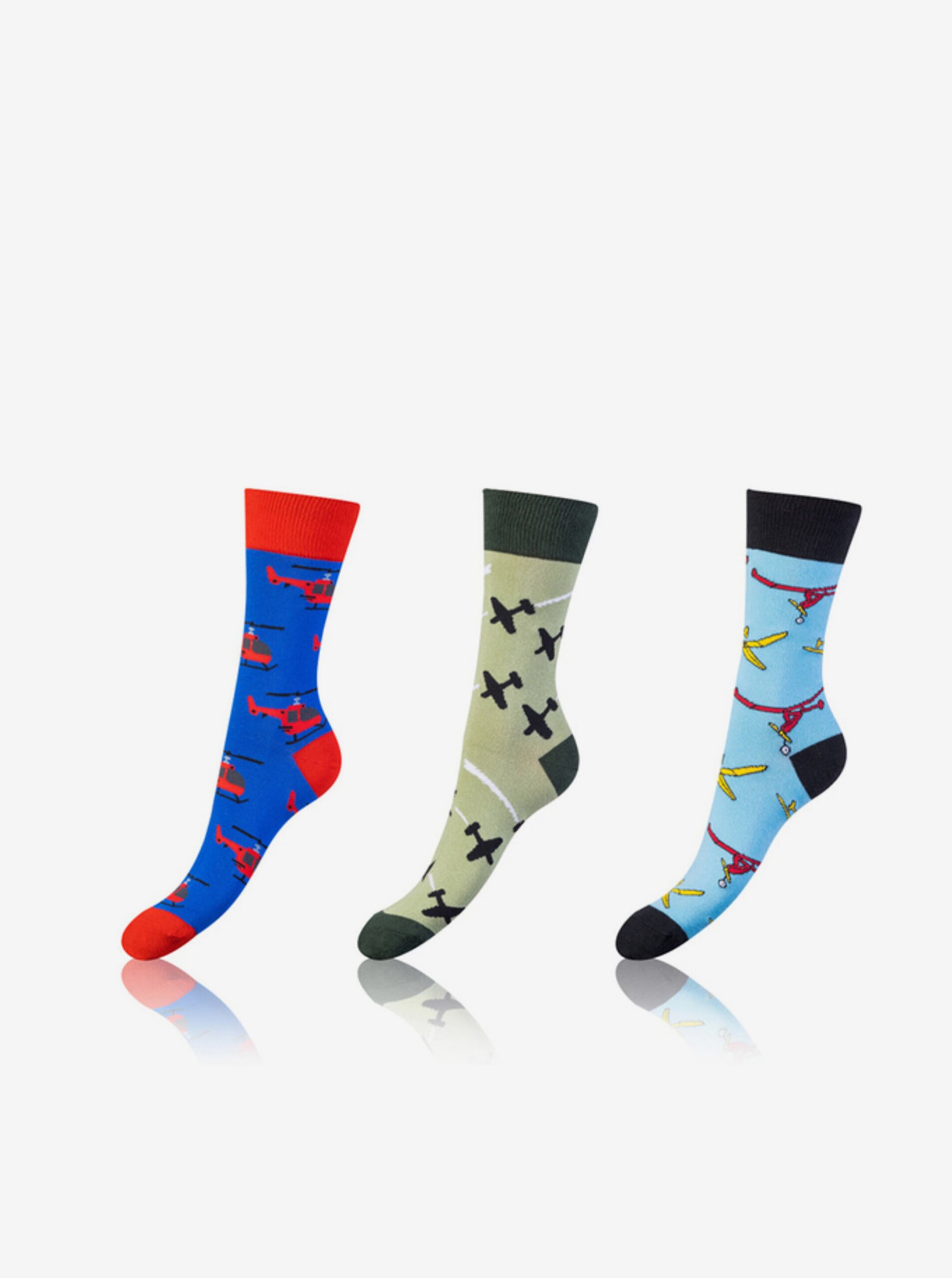 E-shop Sada tří párů unisex vzorovaných ponožek v modré, světle zelené a světle modré barvě Bellinda CRAZY SOCKS
