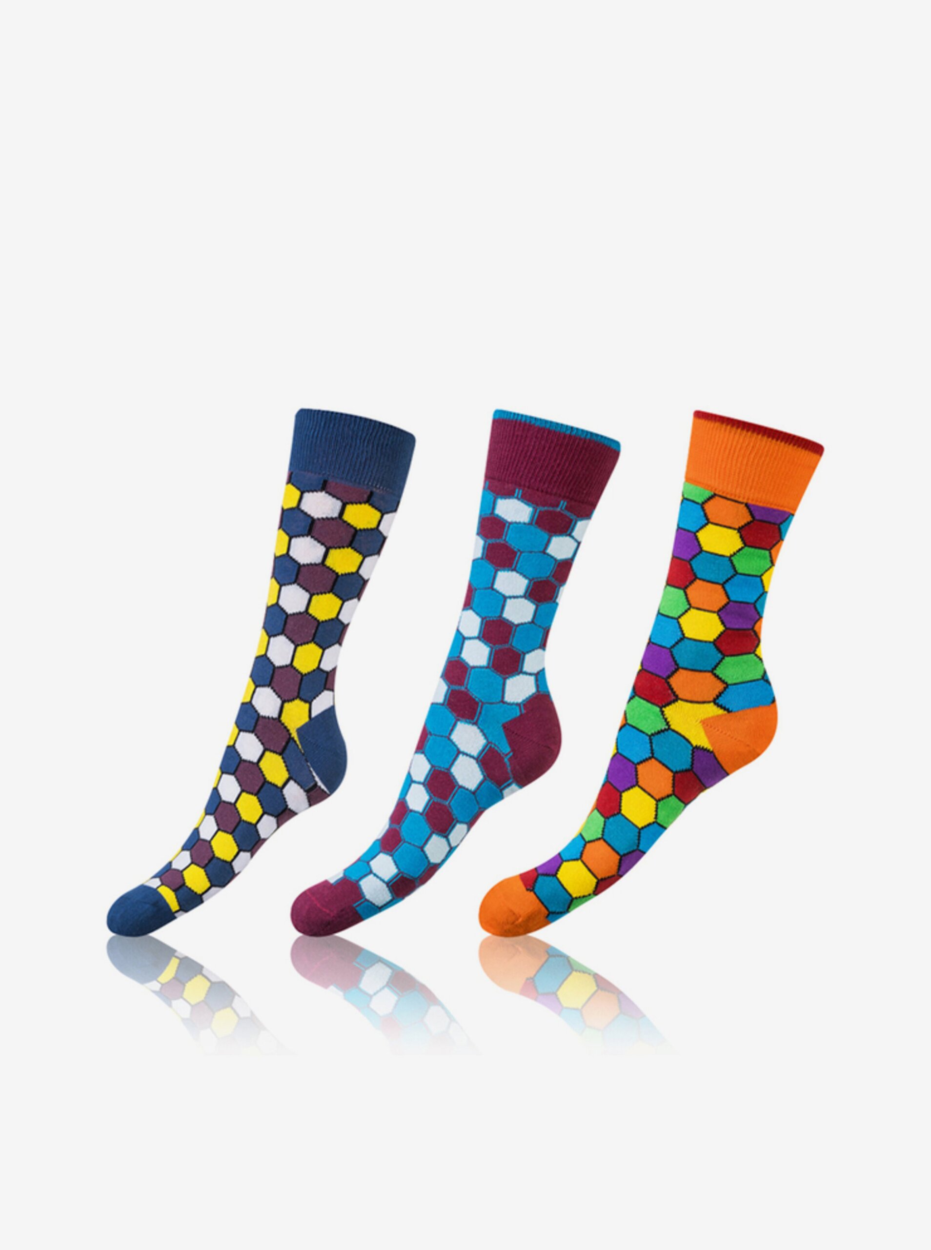 E-shop Sada tří párů unisex vzorovaných ponožek v modré, vínové a oranžové barvě Bellinda Crazy Socks