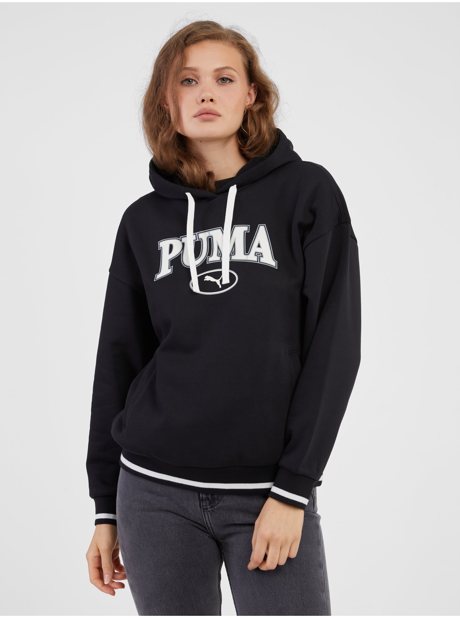 Levně Černá dámská mikina s kapucí Puma Squad
