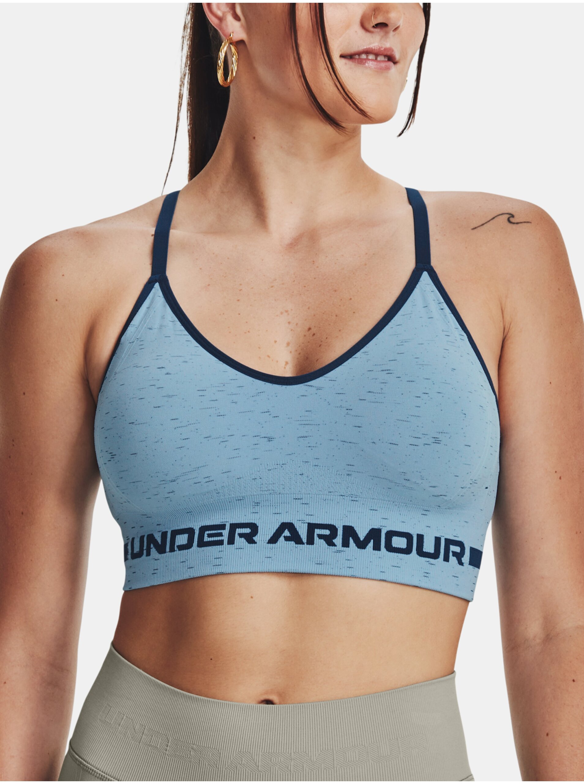 E-shop Modrá dámská vzorovaná sportovní podprsenka Under Armour UA Seamless Low Long Htr Bra