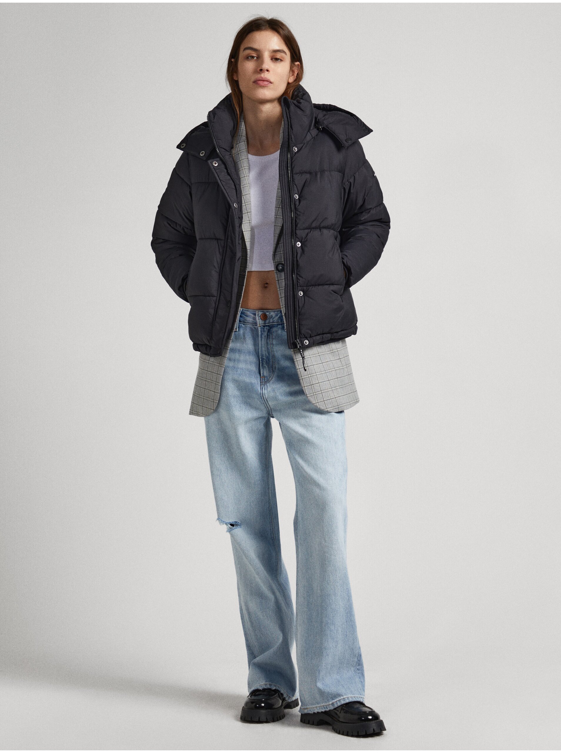 E-shop Černá dámská zimní prošívaná bunda Pepe Jeans Morgan