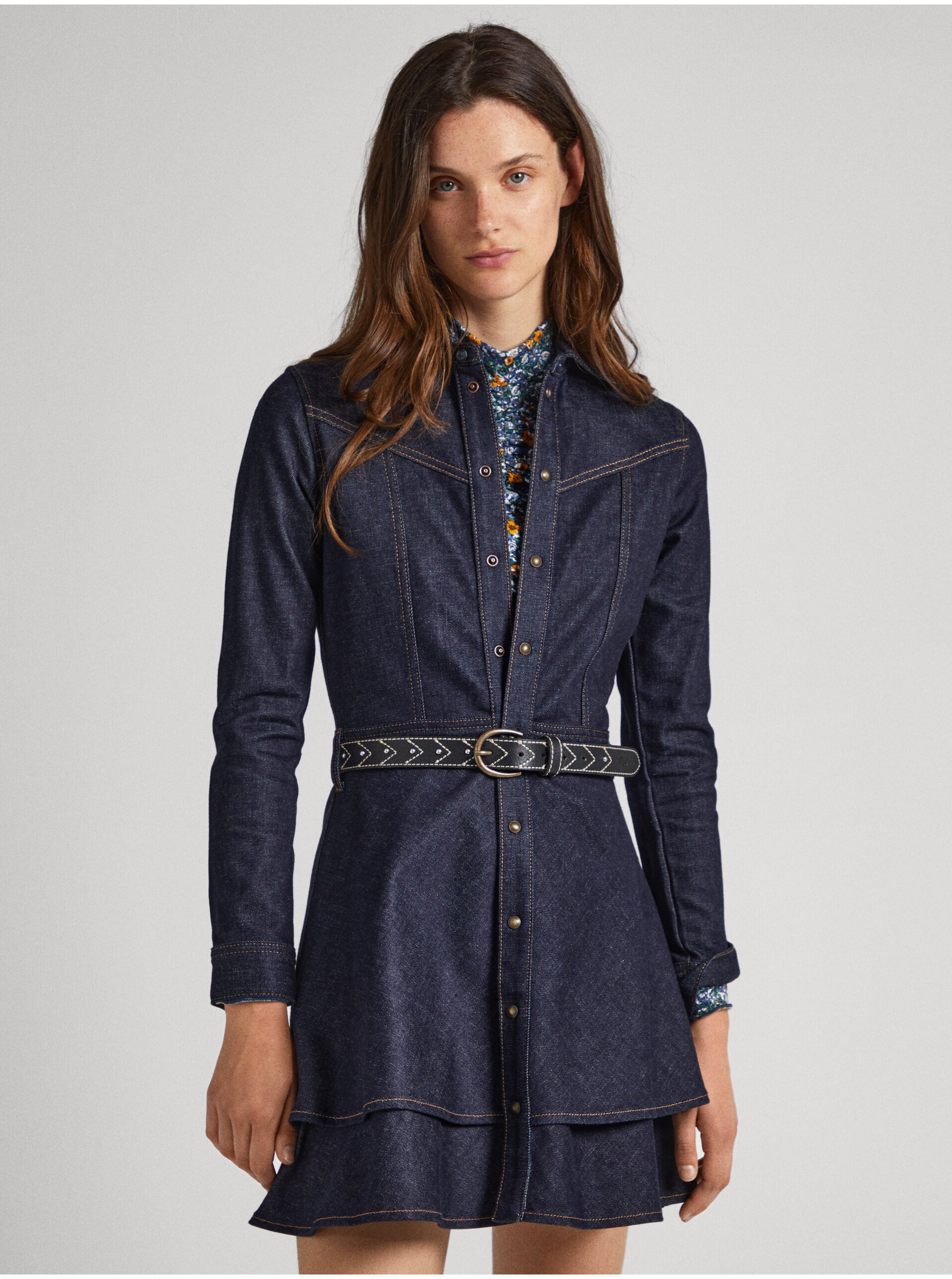 E-shop Tmavě modré dámské krátké džínové šaty Pepe Jeans CASSIA