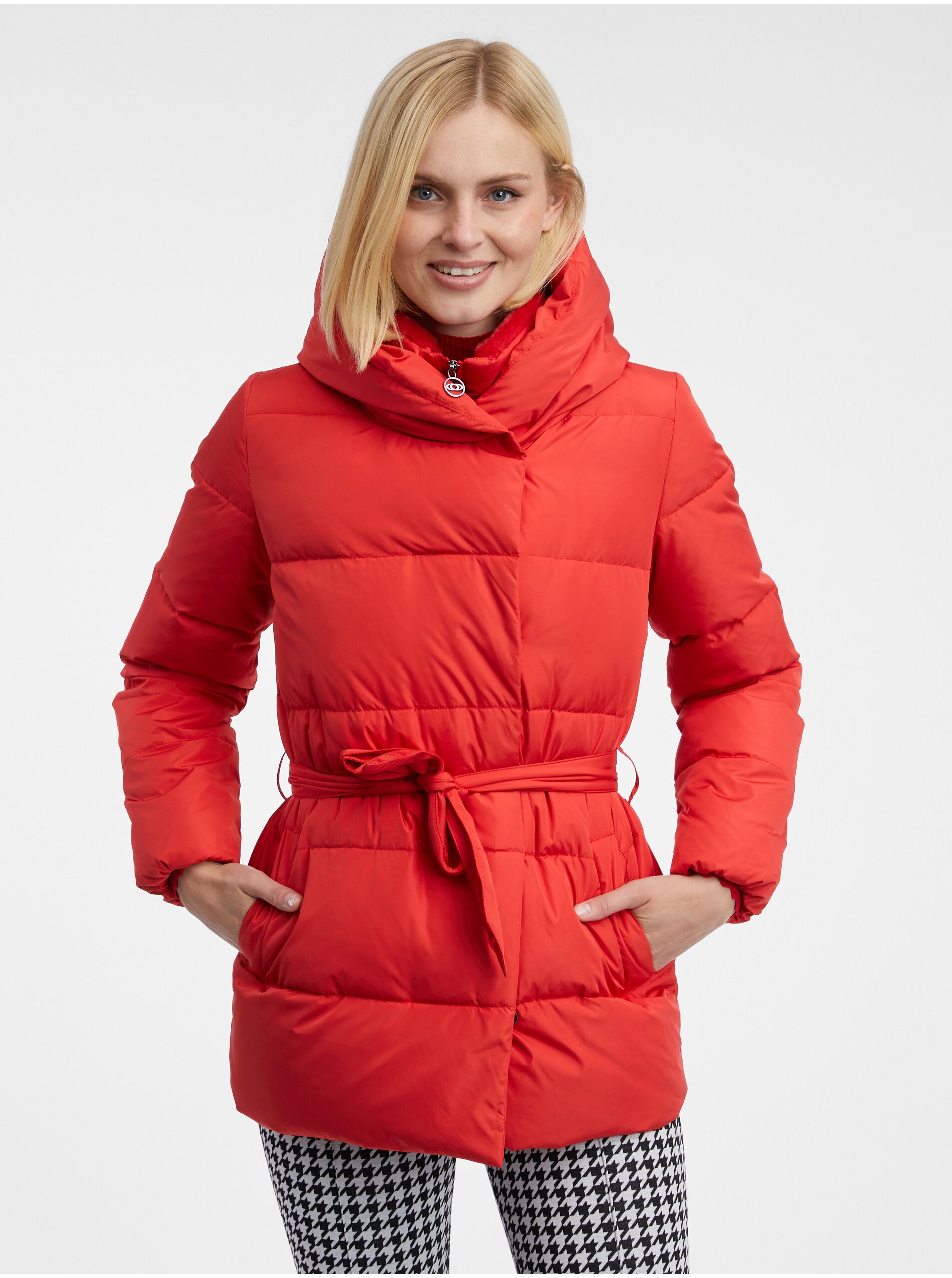 E-shop Červená dámska páperová bunda ORSAY