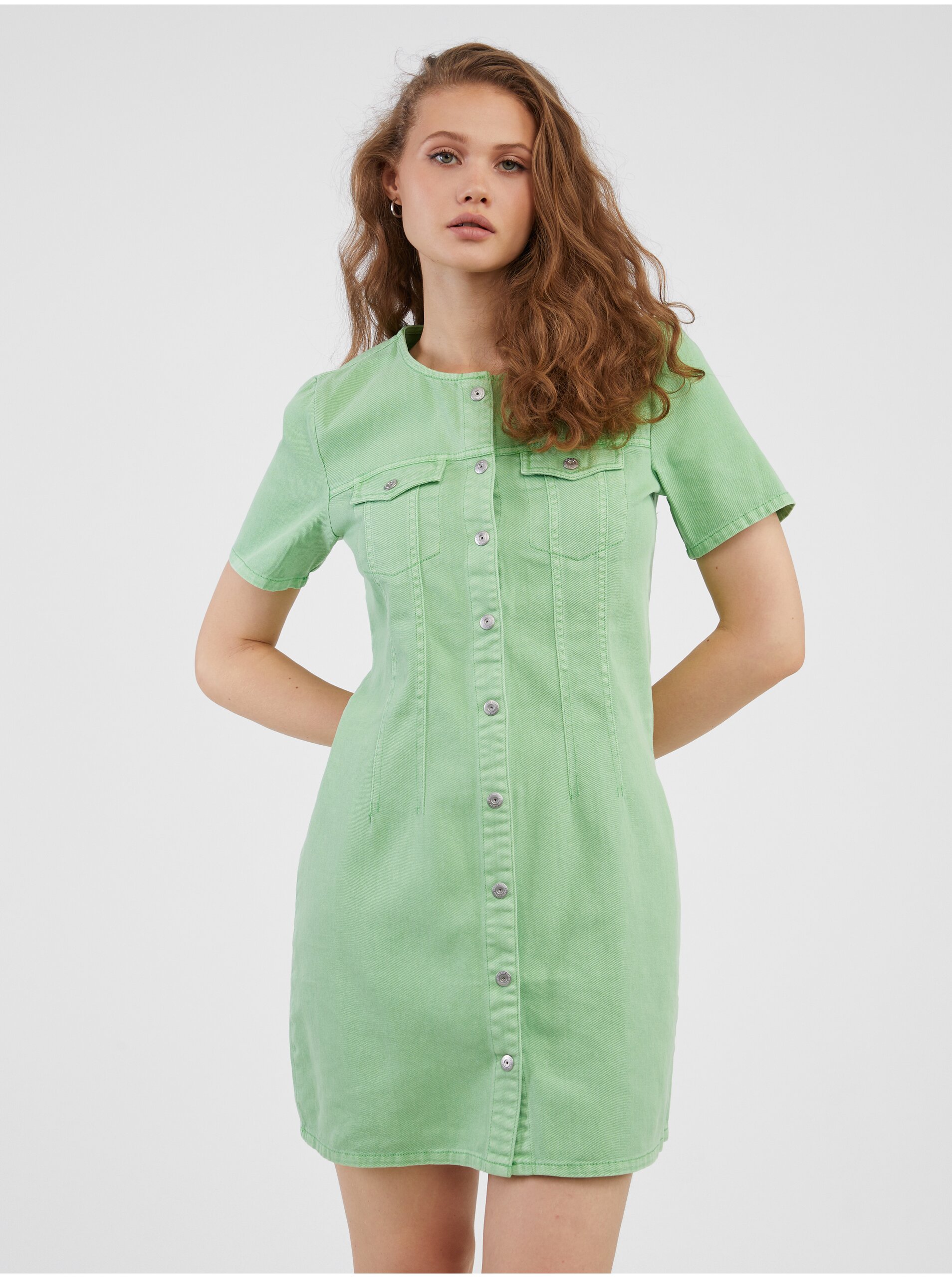 Levně Zelené dámské džínové košilové šaty Pieces Tara