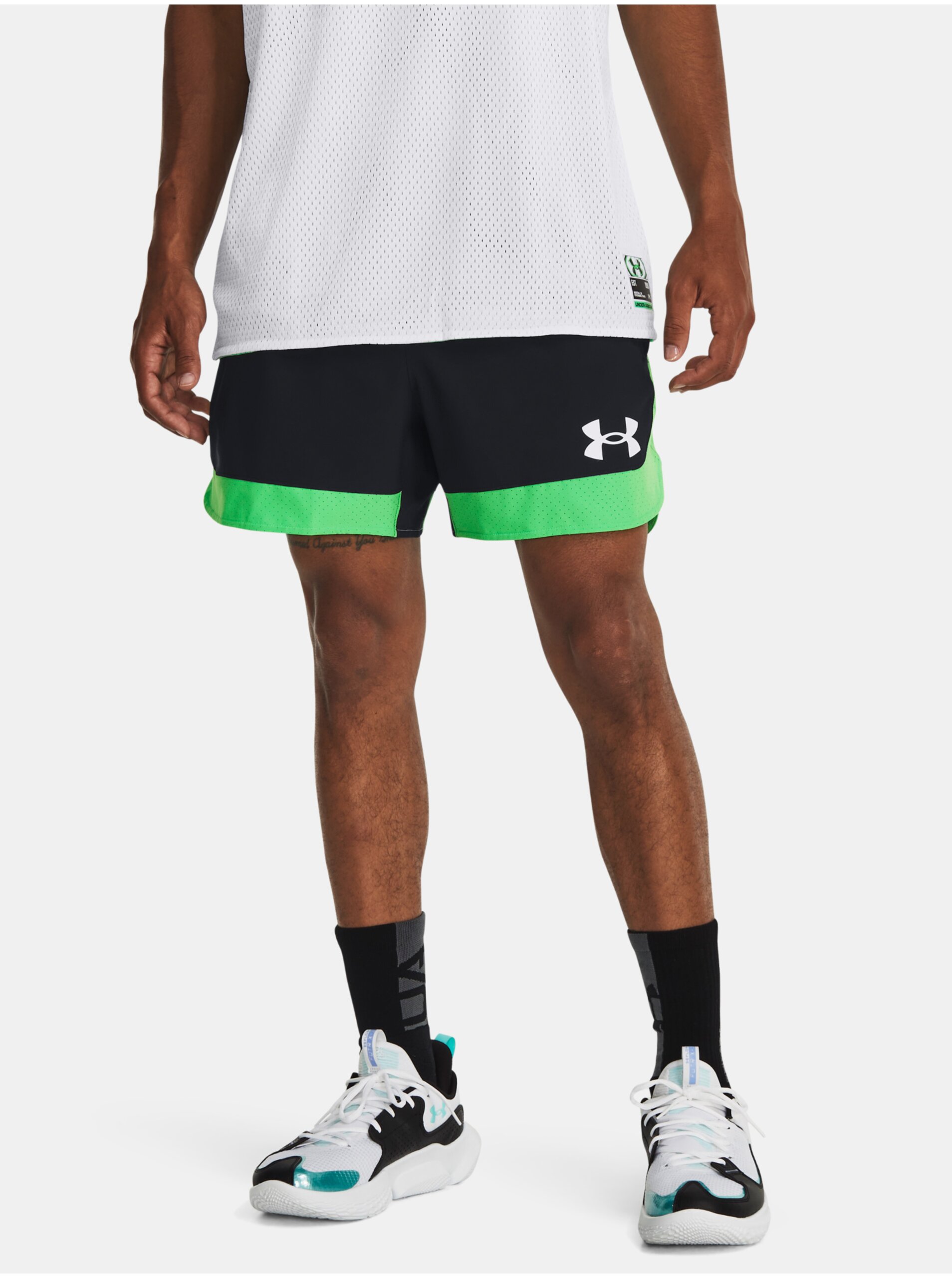 Lacno Čierne pánske športové kraťasy Under Armour Baseline