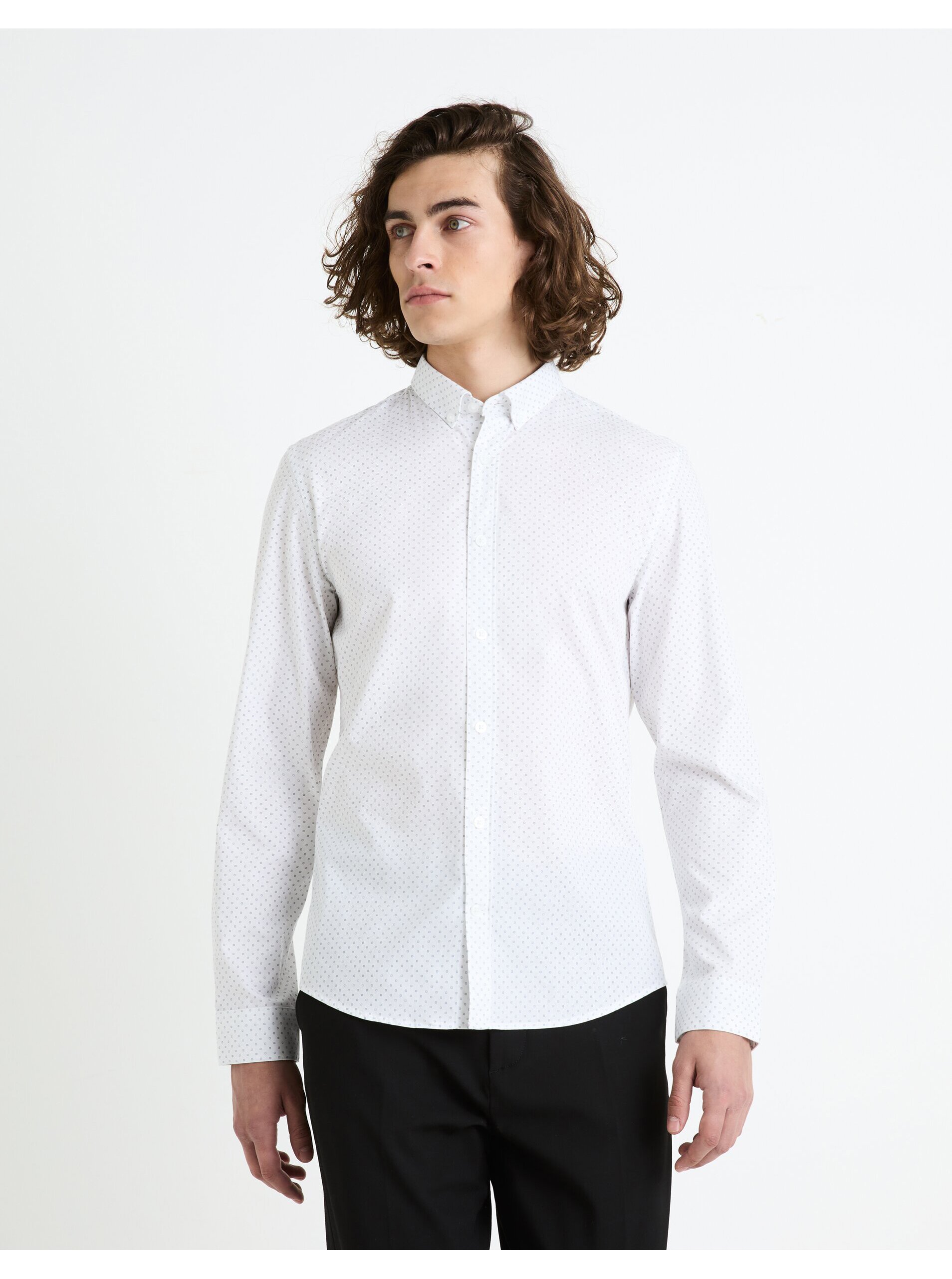 Levně Bílá pánská vzorovaná košile Celio Faop