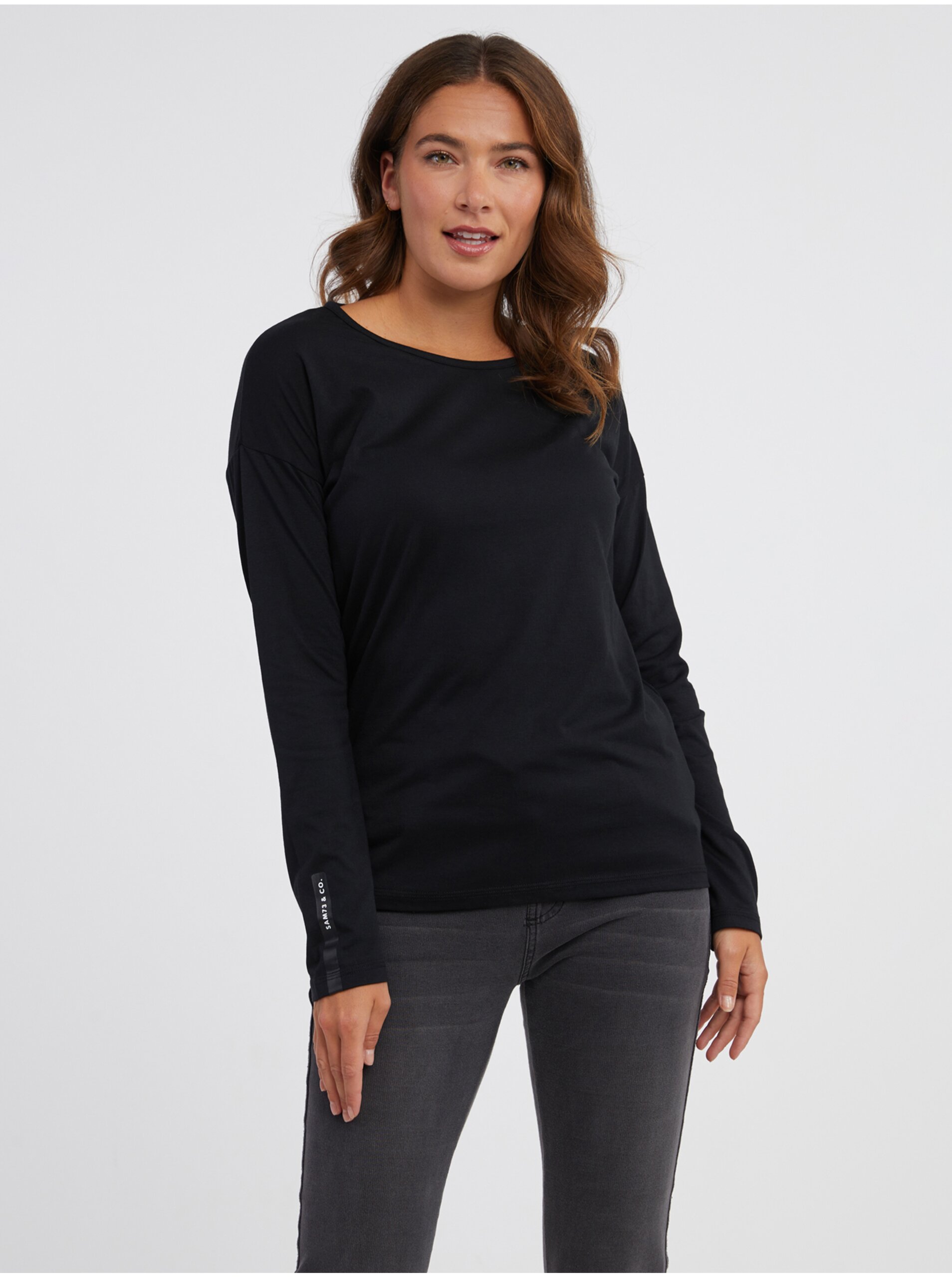 E-shop Černé dámské tričko s dlouhým rukávem SAM 73 Patty