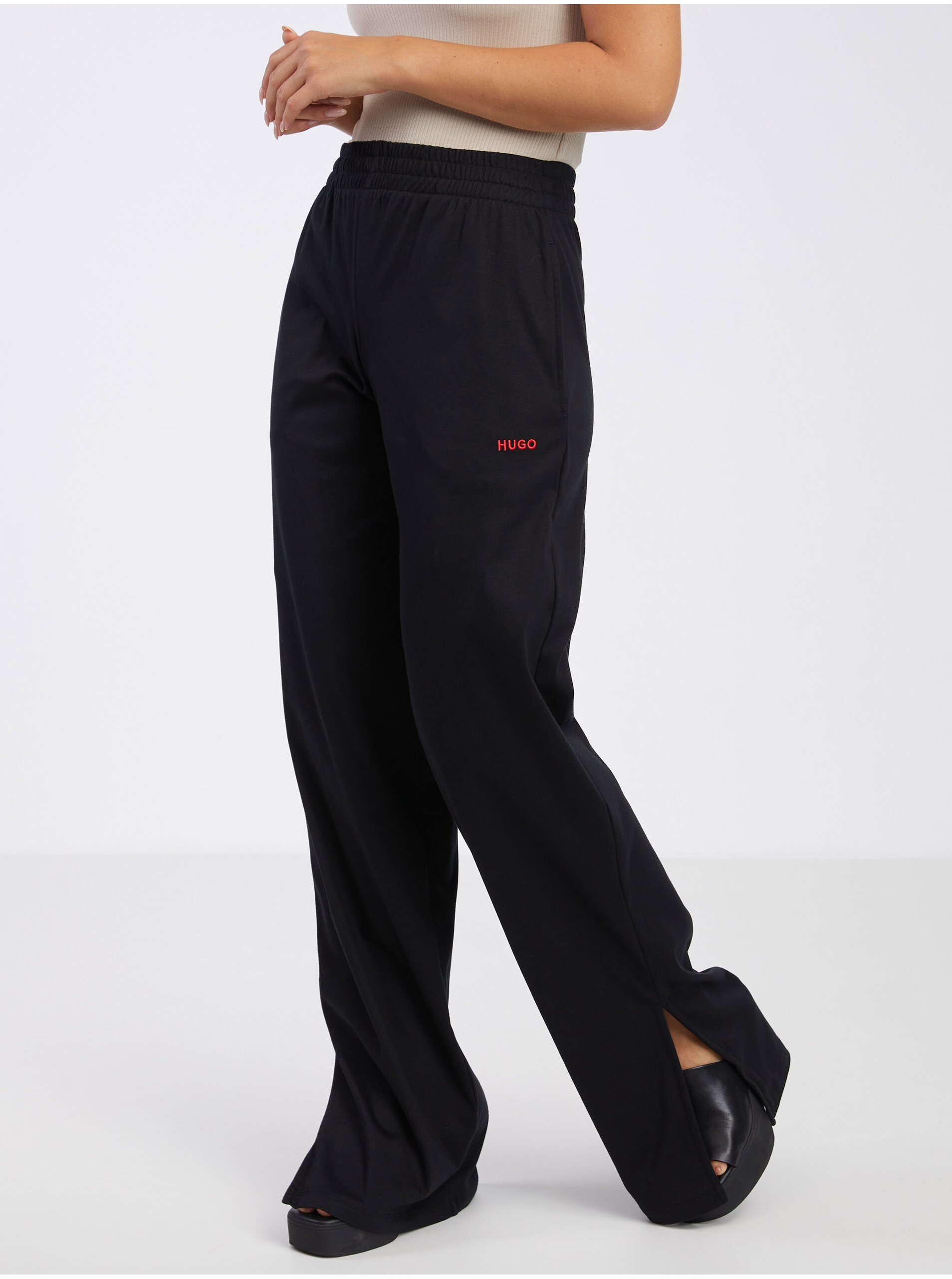 E-shop Černé dámské široké kalhoty HUGO