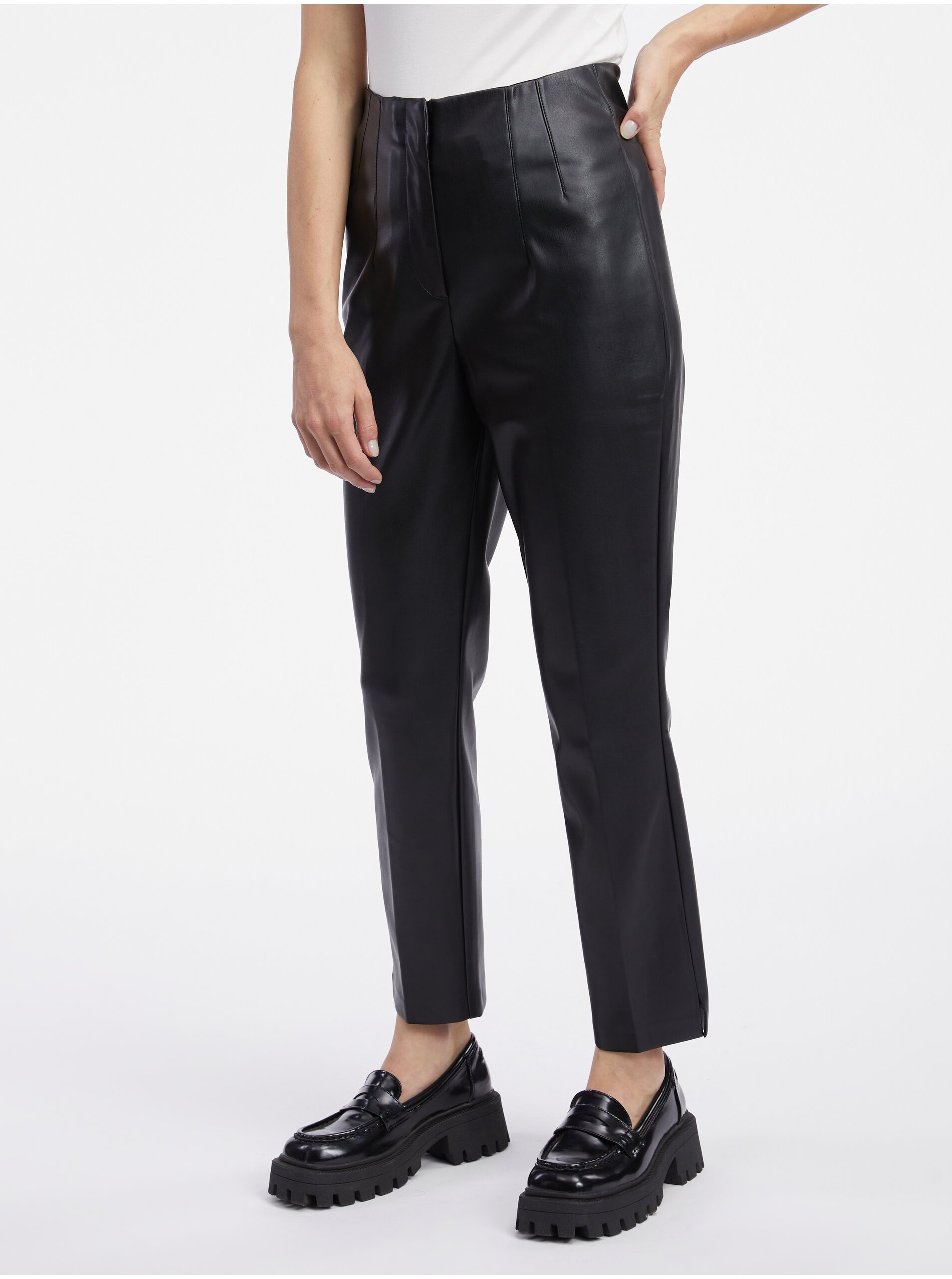 E-shop Černé dámské koženkové kalhoty ORSAY