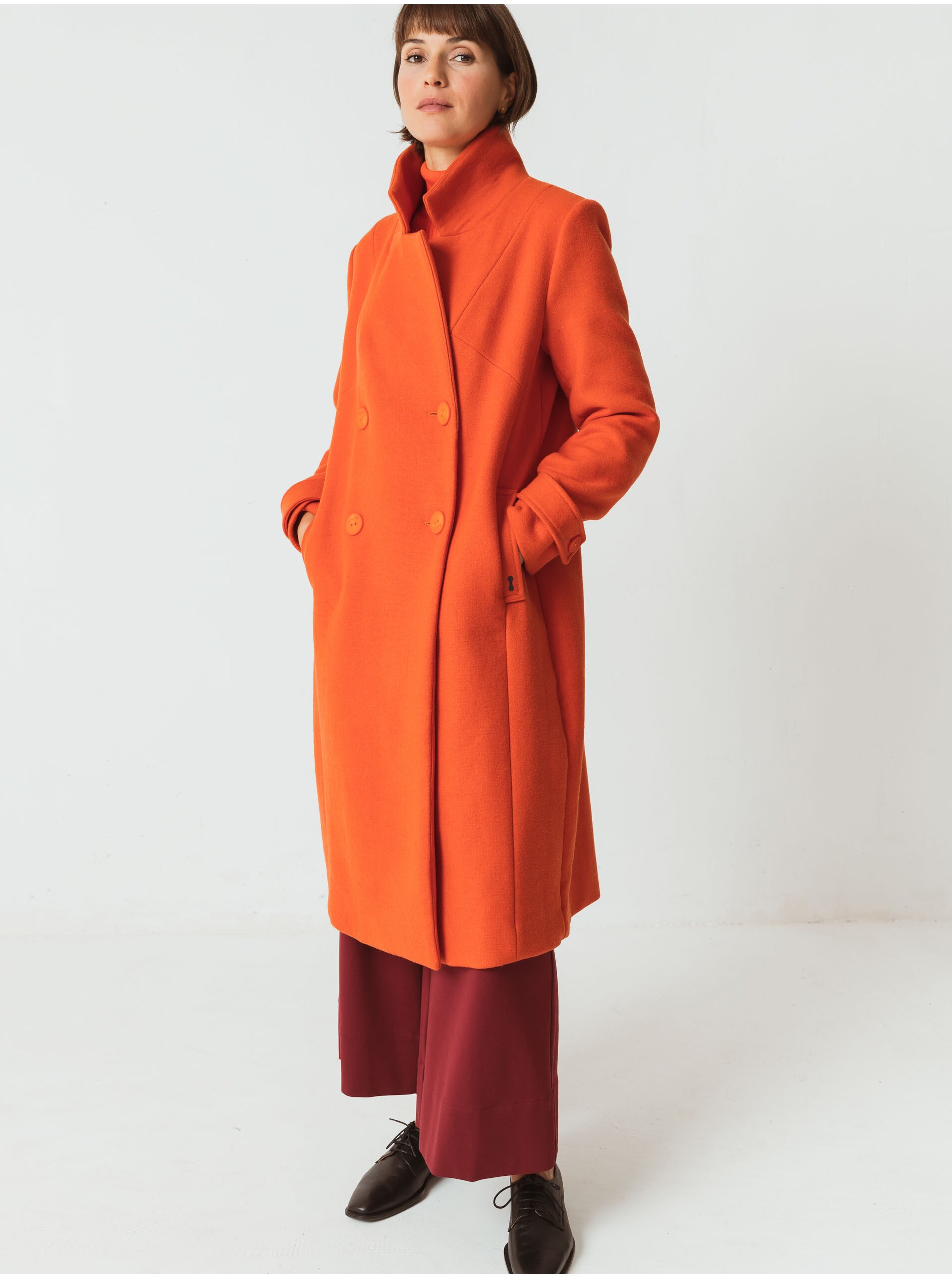 Lacno Oranžový dámsky vlnený kabát SKFK Jone