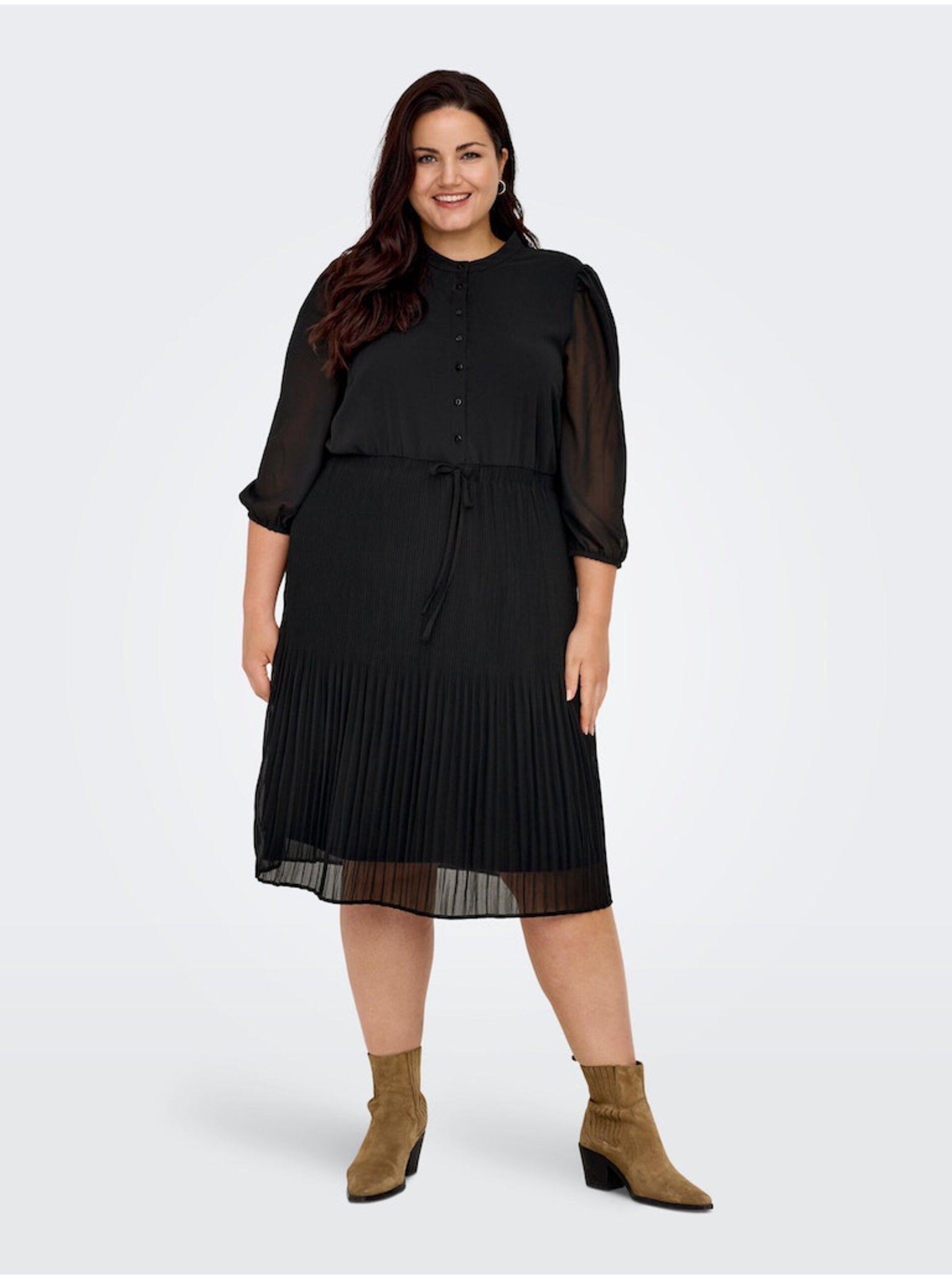 E-shop Čierne dámske plisované šaty ONLY CARMAKOMA Piona