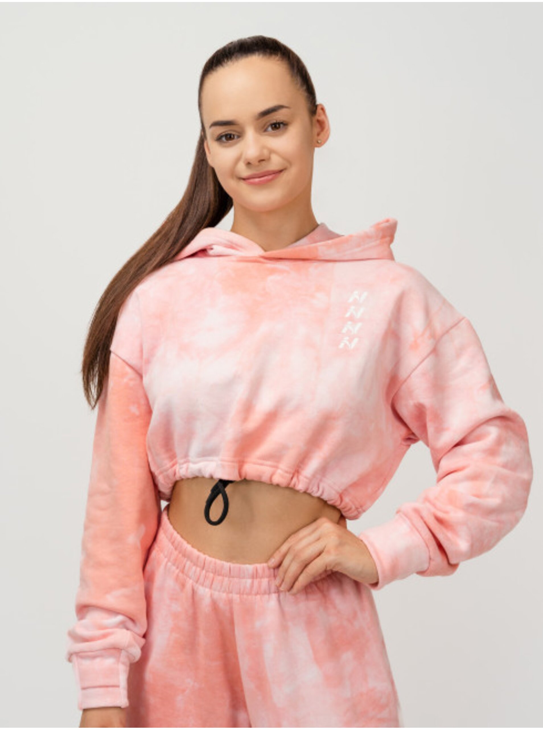 E-shop Růžová dámská vzorovaná mikina s kapucí NEBBIA Re-fresh Women’s Crop Hoodie