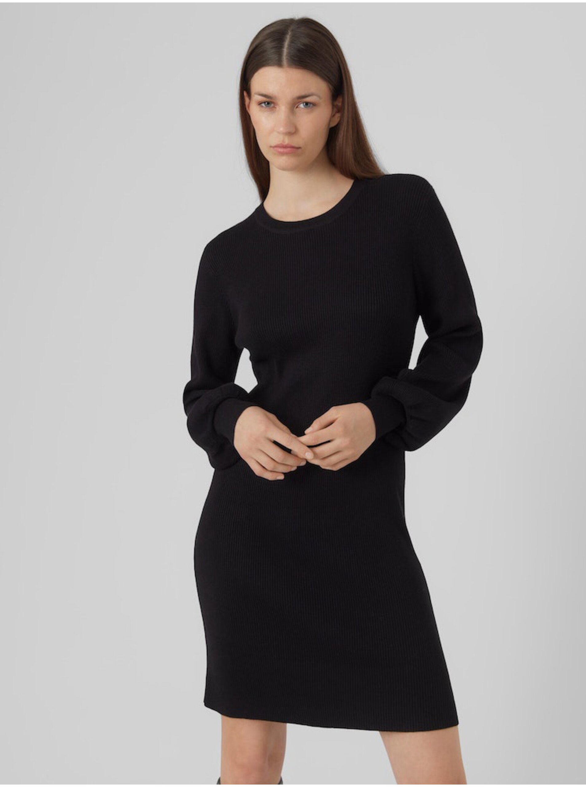 Lacno Čierne dámske svetrové šaty VERO MODA Haya