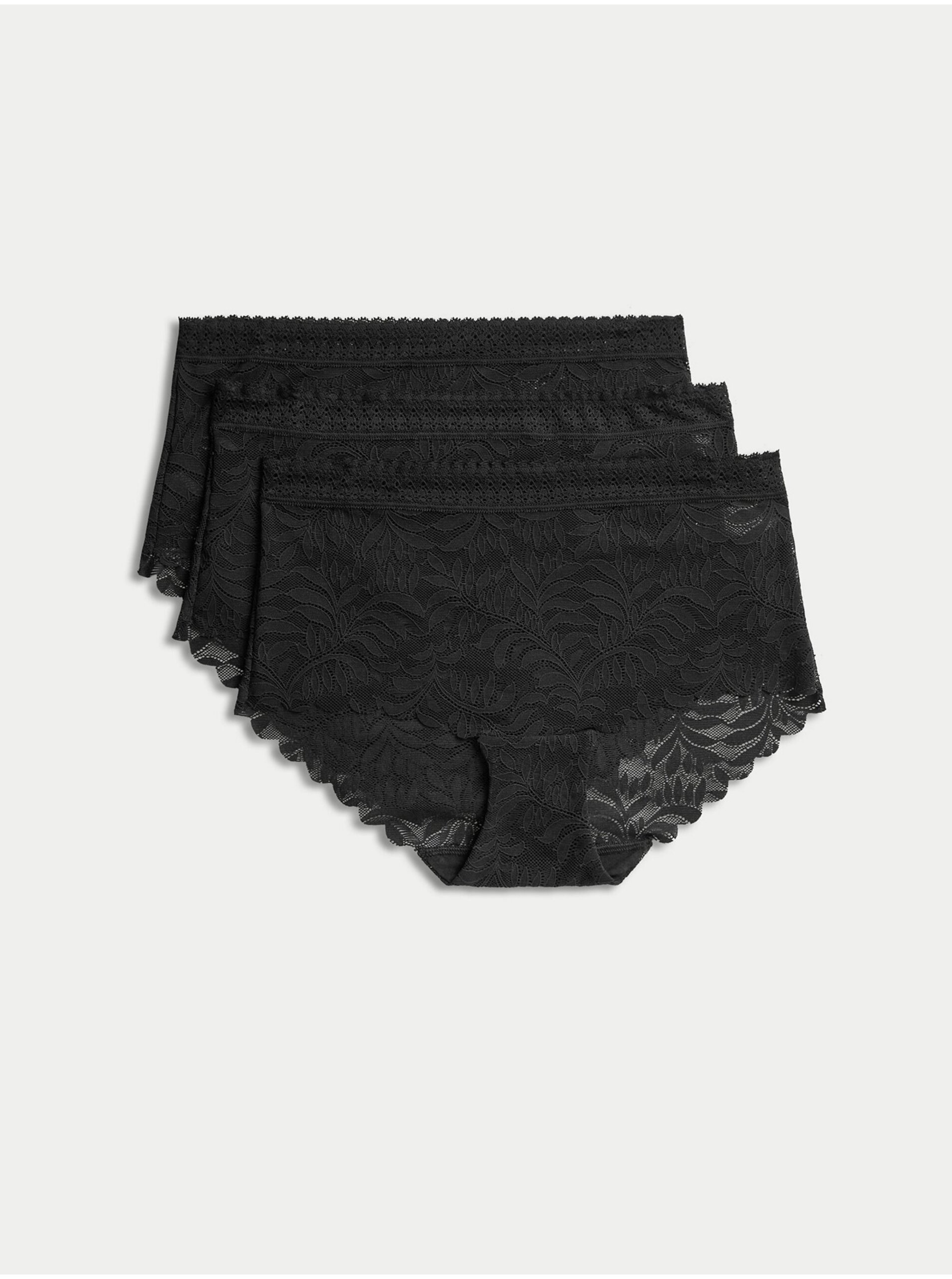 Lacno Sada troch dámskych čipkovaných nohavičiek s technológiou Flexifit™ v čiernej farbe Marks & Spencer