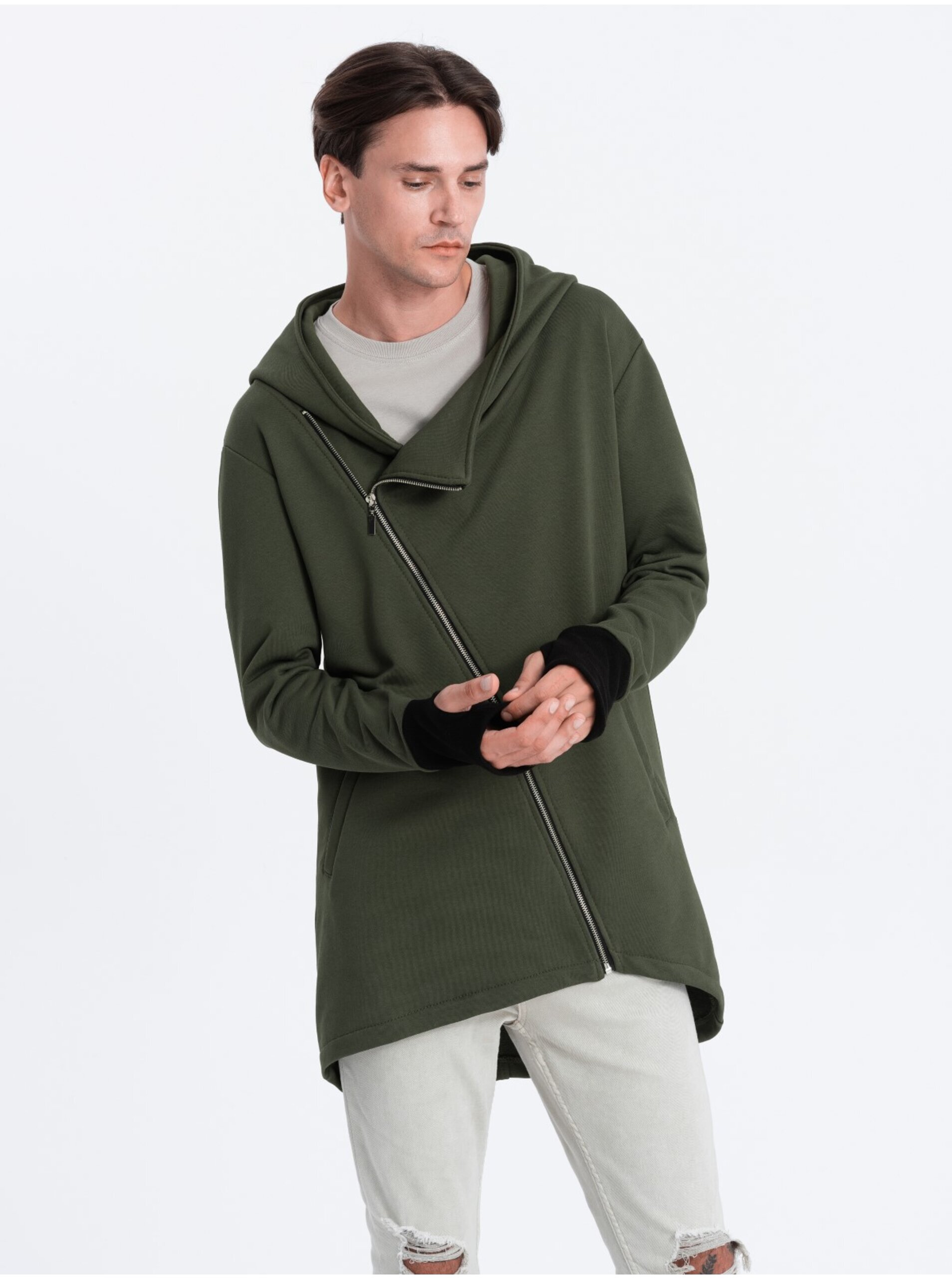 E-shop Tmavě zelená pánská mikina s asymetrickým zapínáním Ombre Clothing