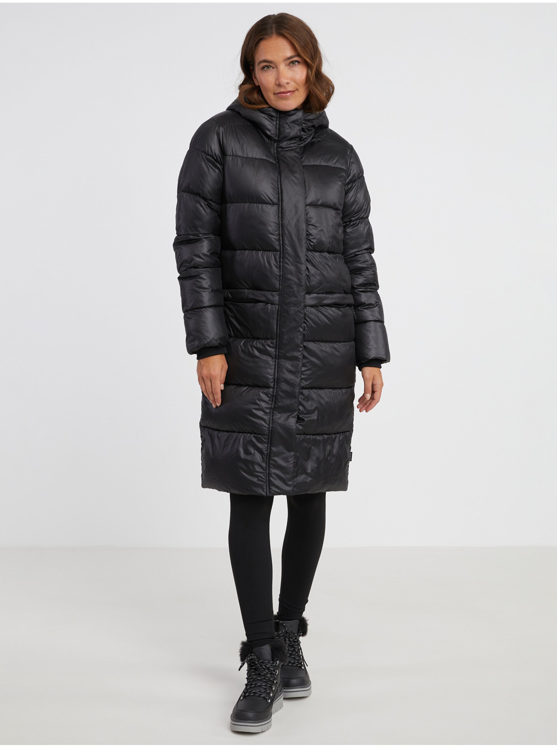 E-shop Černý dámský zimní prošívaný oversized kabát SAM 73