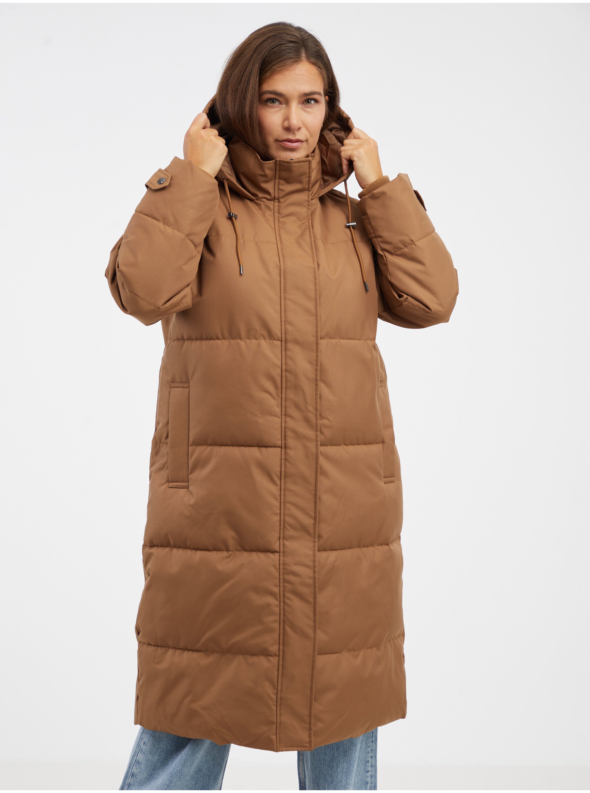 Lacno Hnedý dámsky prešívaný zimný kabát ONLY Irene