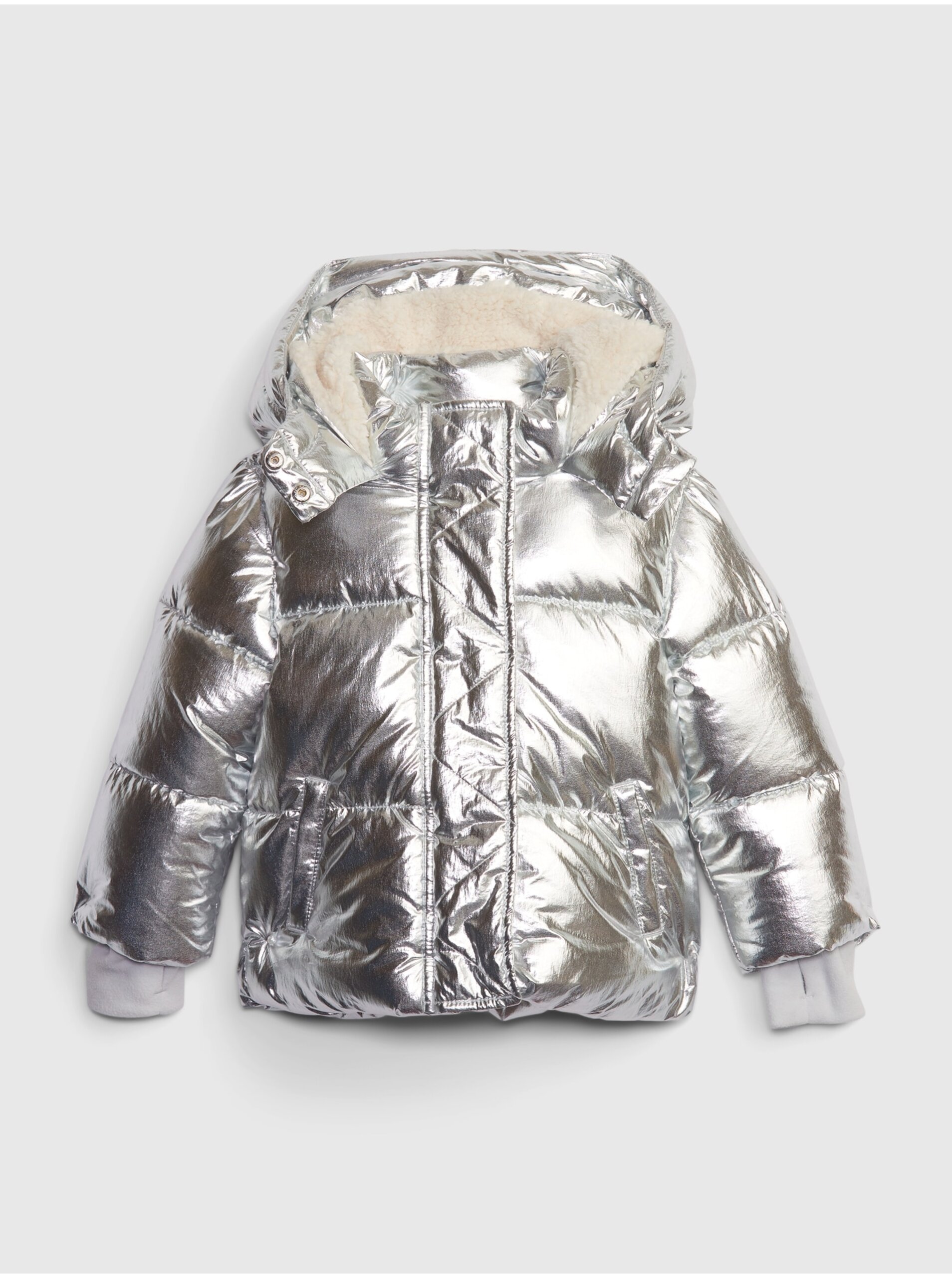 Lacno Dievčenská zimná prešívaná bunda v striebornej farbe GAP