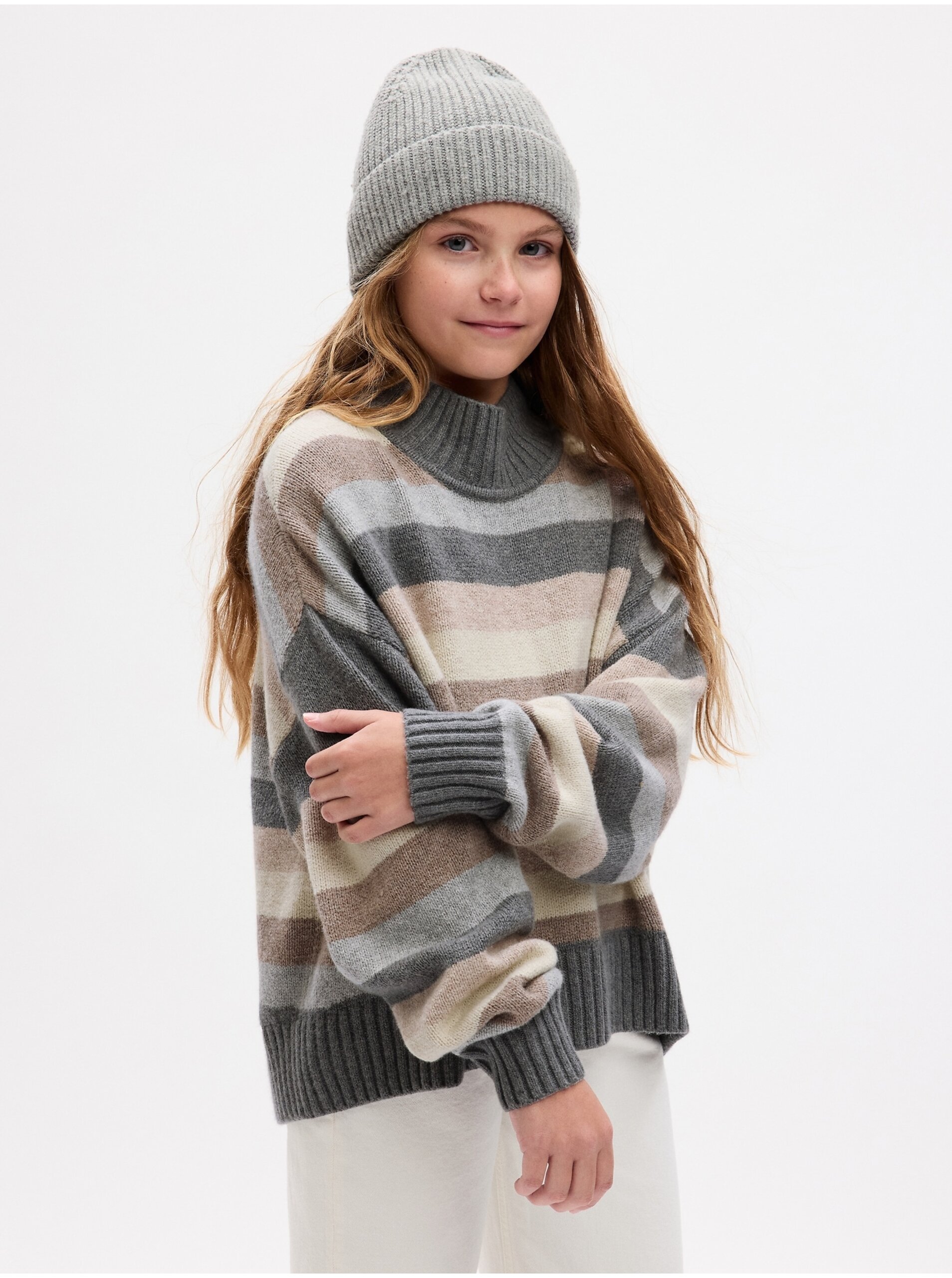 Levně Béžovo-šedý holčičí pruhovaný svetr se stojáčkem GAP