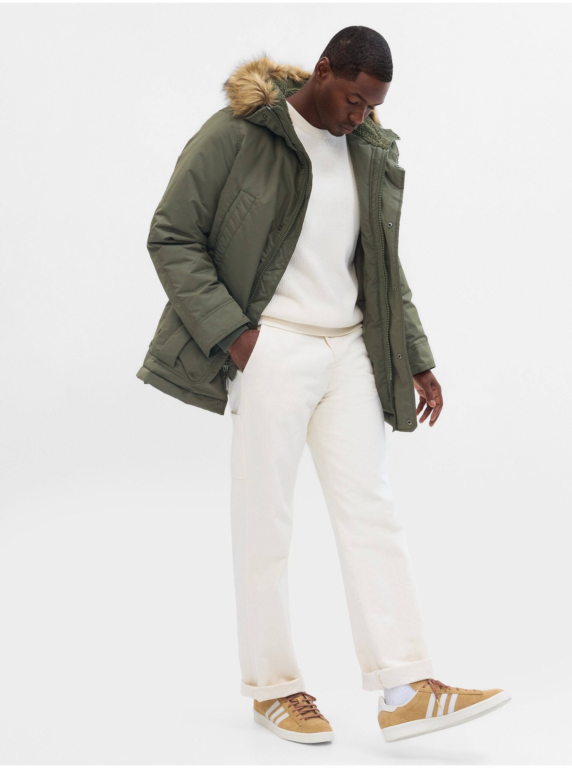 E-shop Zelená pánska zimná bunda s kapucňou GAP
