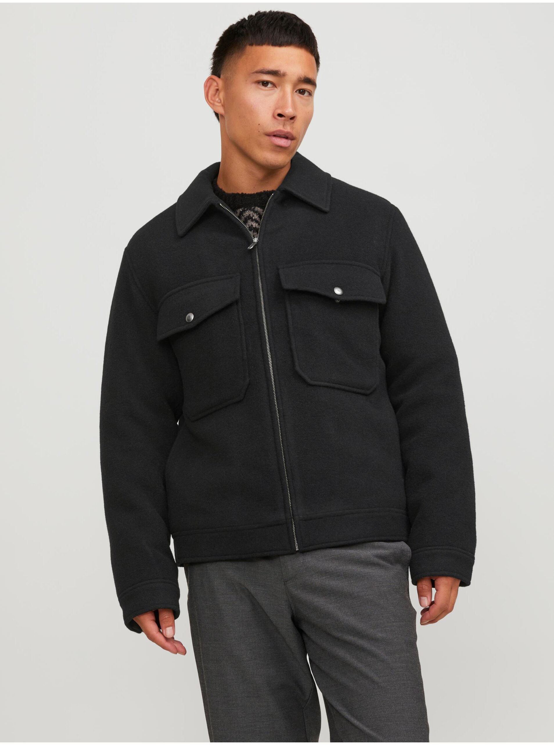 E-shop Čierna pánska bunda s prímesou vlny bunda Jack & Jones Baxter