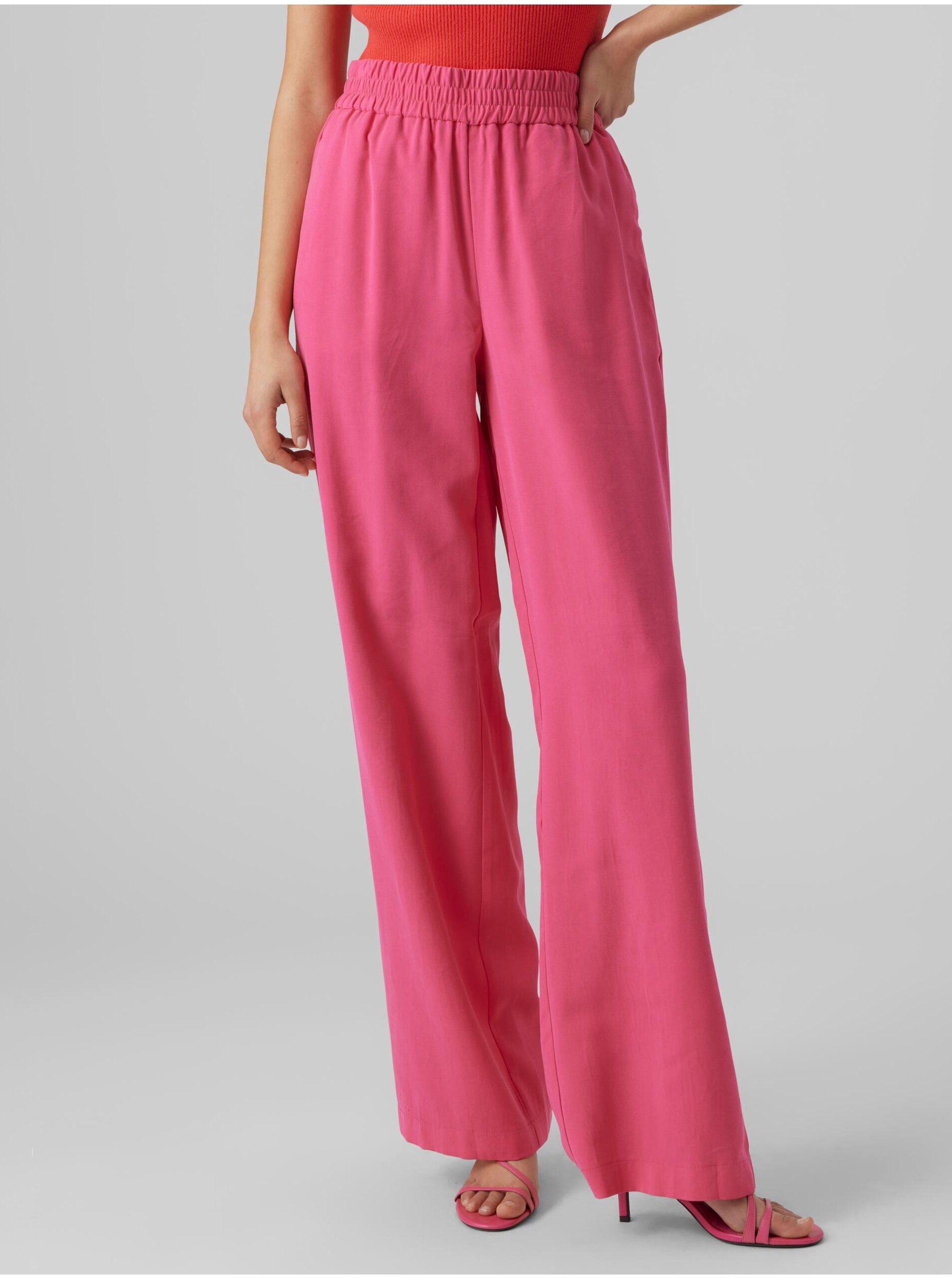 Levně Tmavě růžové dámské široké kalhoty VERO MODA Carmen