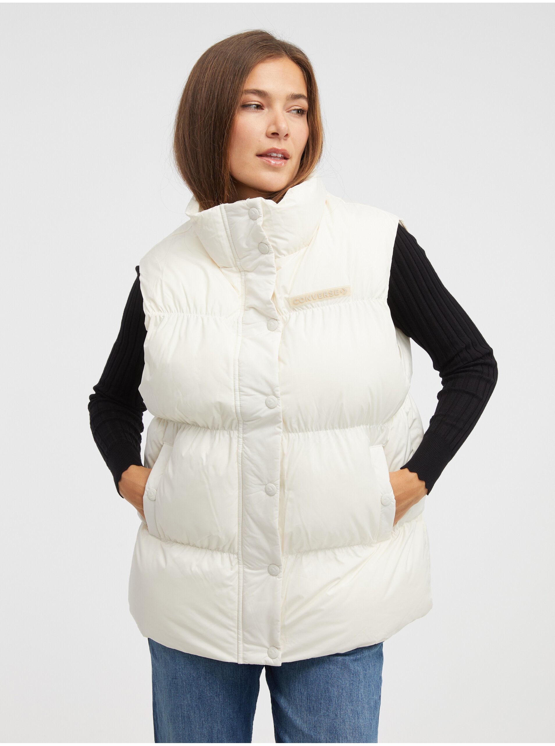 E-shop Krémová dámská prošívaná vesta Converse Super Puffer Vest