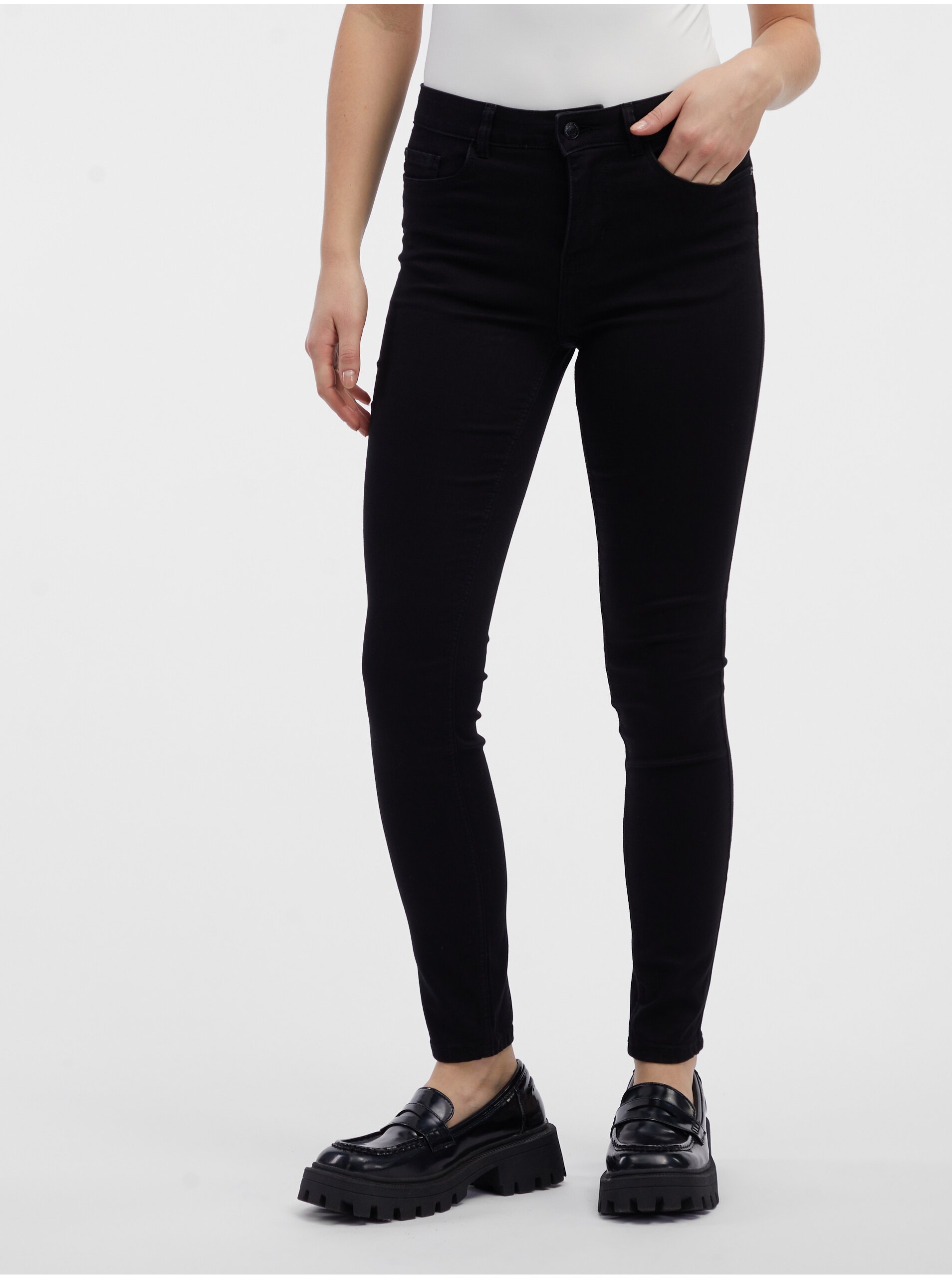 E-shop Čierne dámske skinny fit džínsy ORSAY