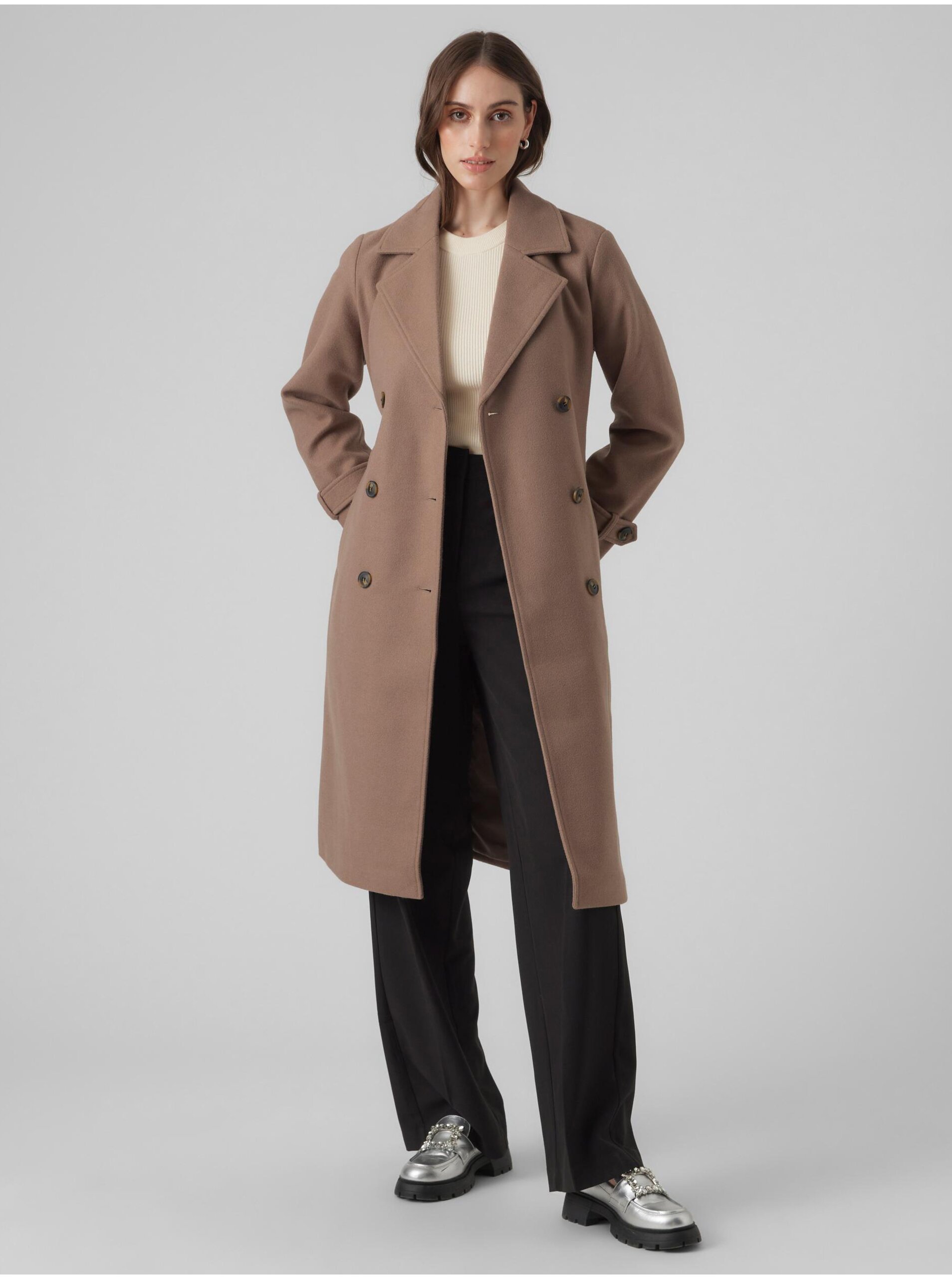 E-shop Hnědý dámský kabát VERO MODA Fortunevega