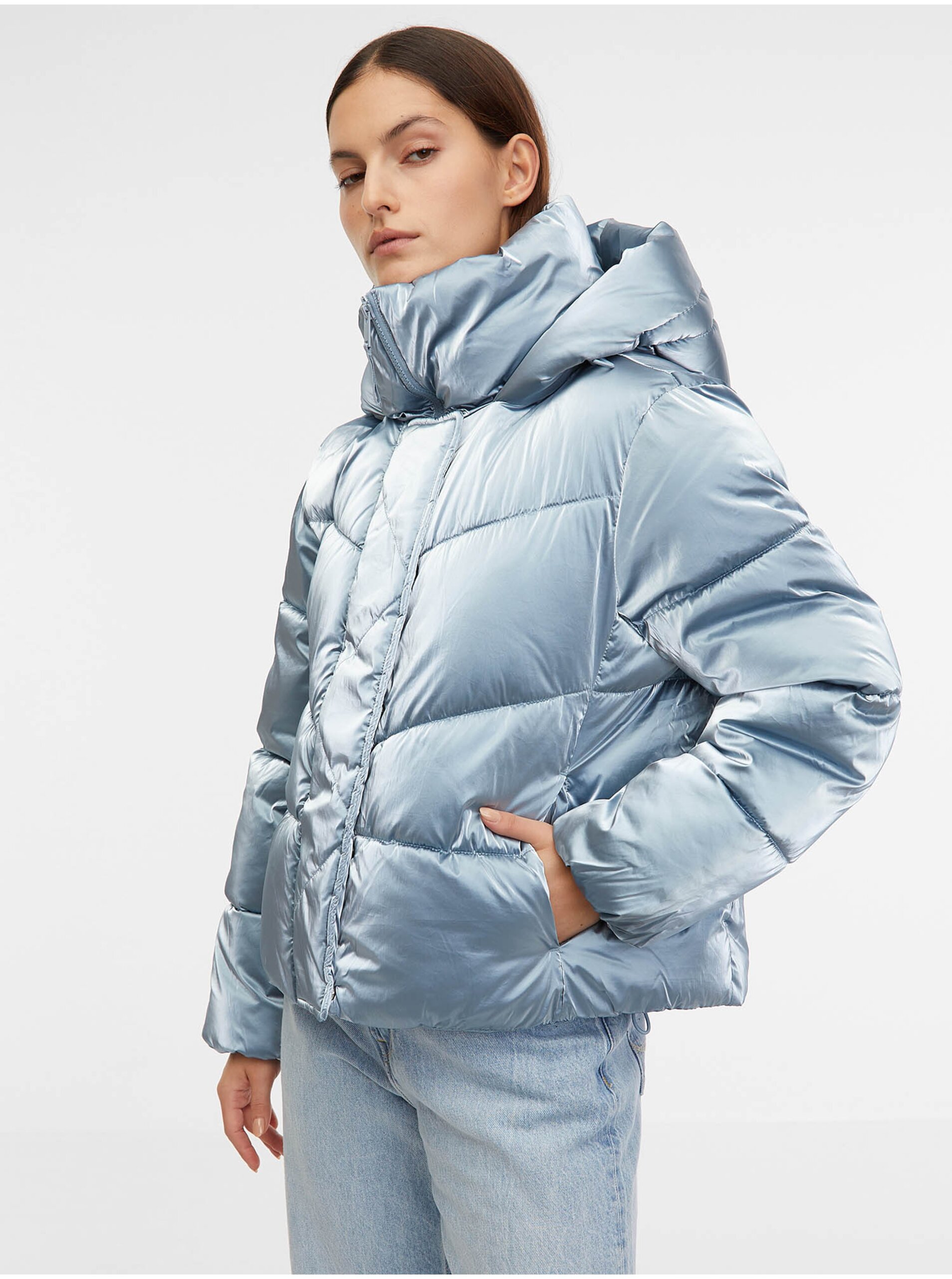 Levně Světle modrá dámská zimní prošívaná bunda s kapucí GAP