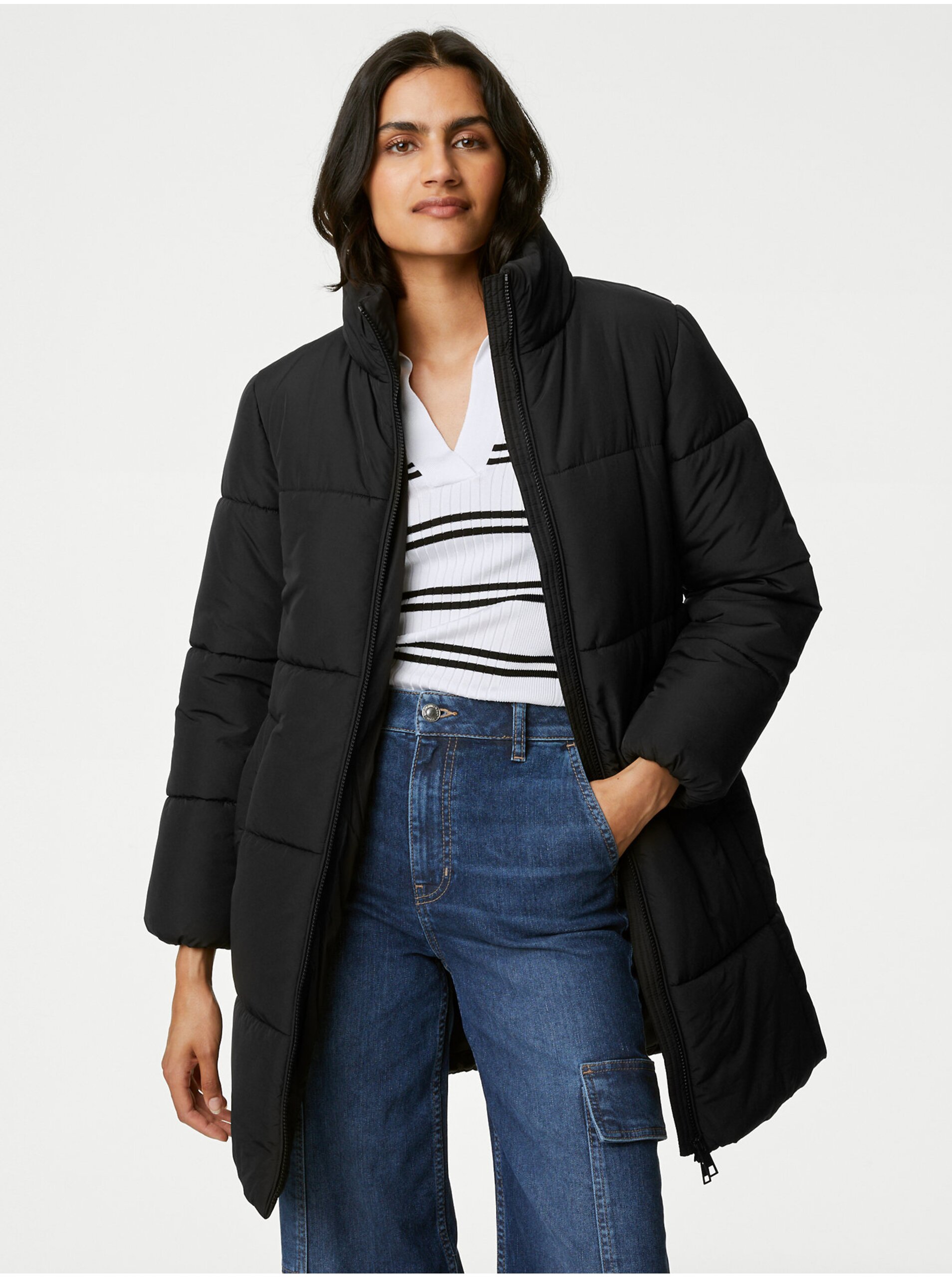 E-shop Černý dámský prošívaný kabát s technologií Thermowarmth Marks & Spencer