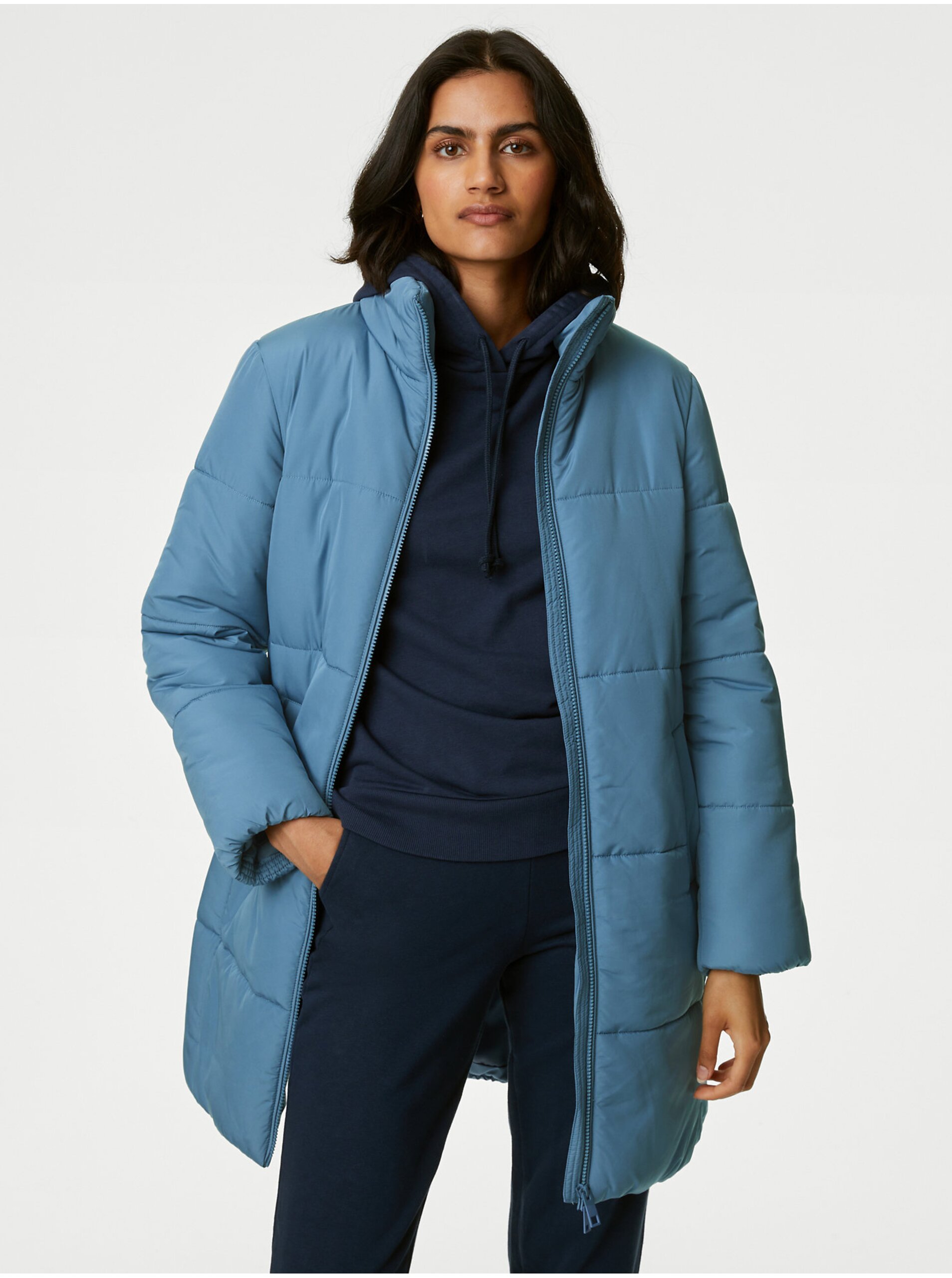 Lacno Modrý dámsky zimný prešívaný kabát Marks & Spencer