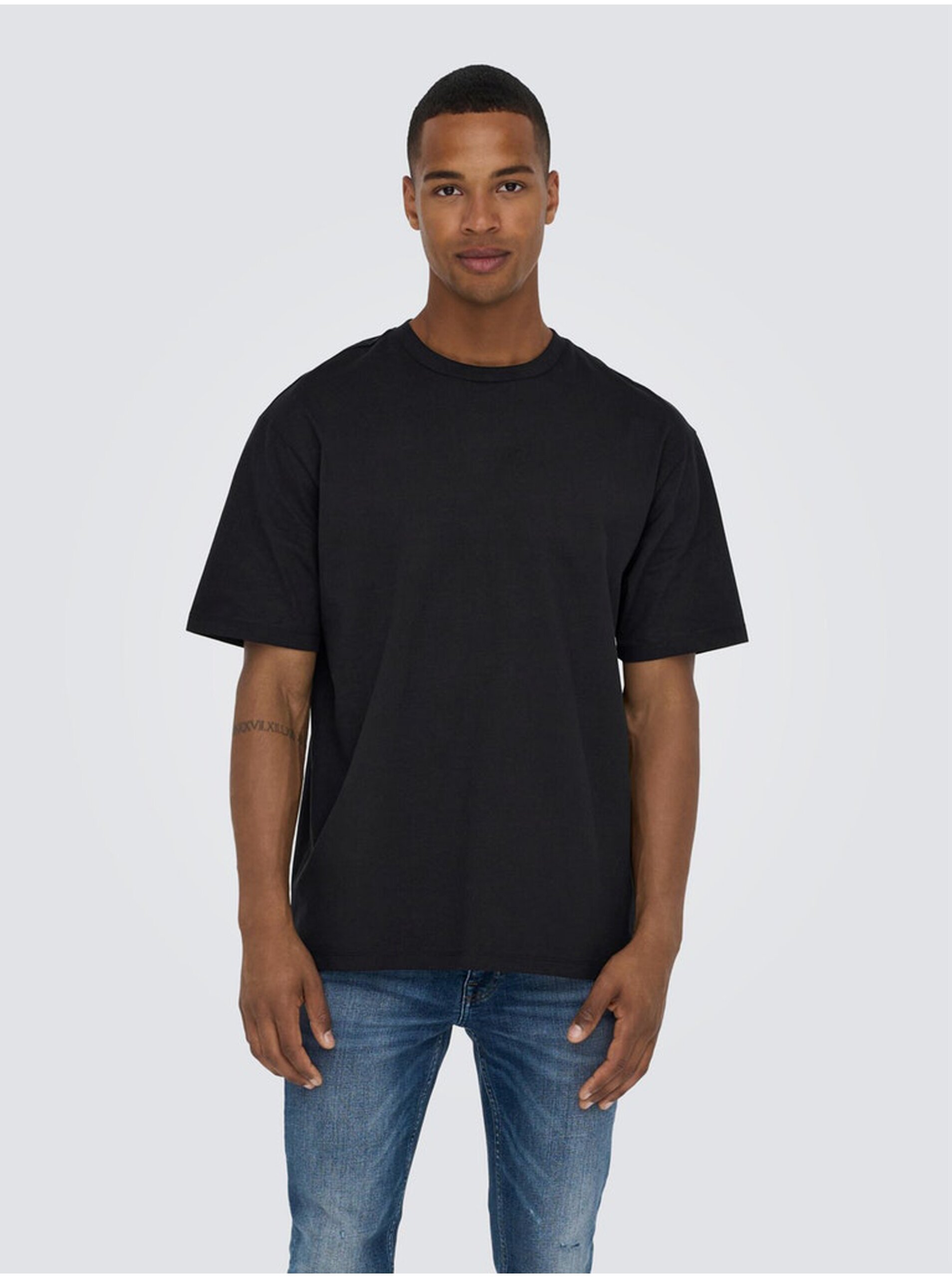 E-shop Čierne pánske basic tričko ONLY & SONS Fred
