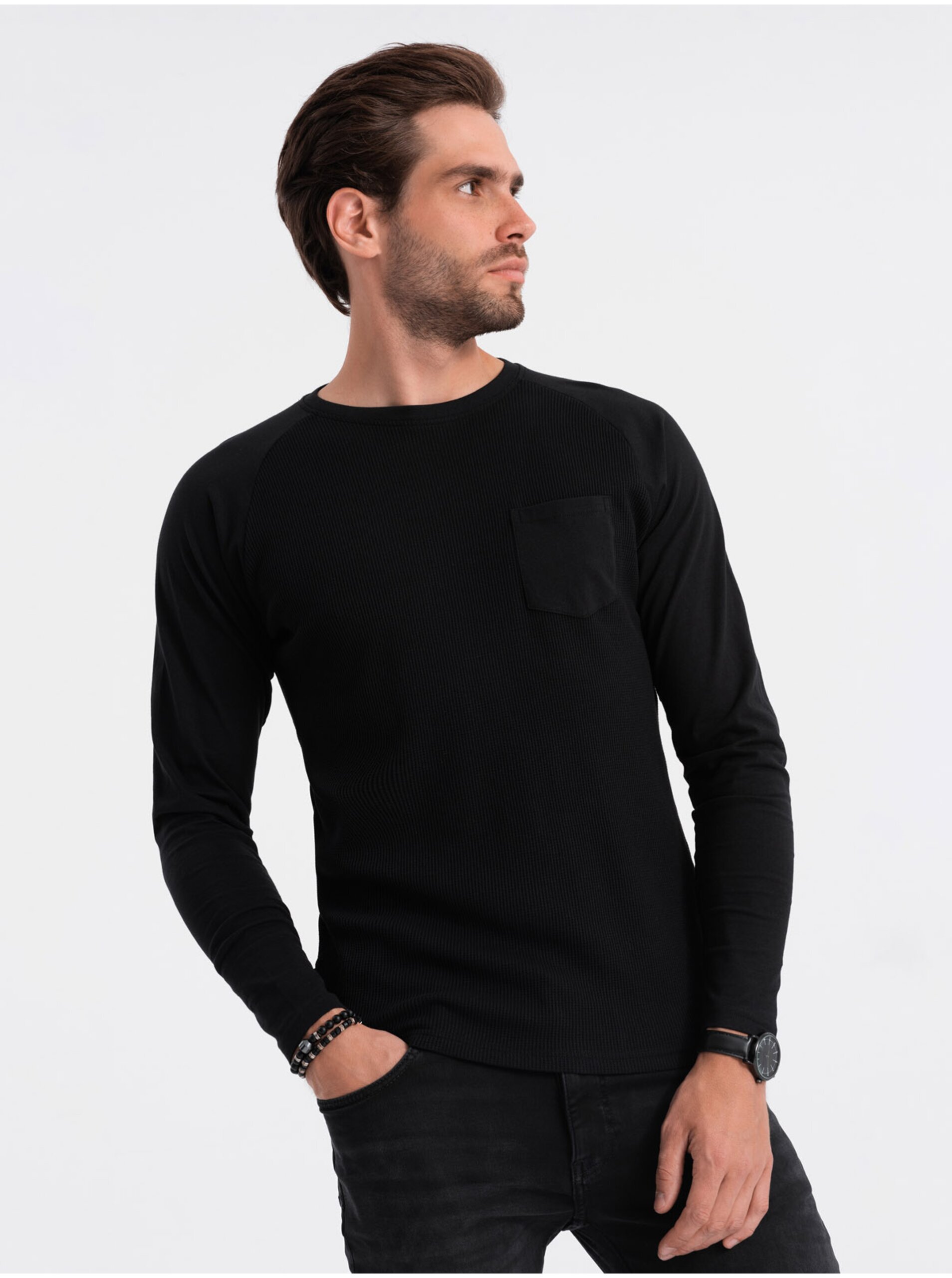 Lacno Čierne pánske basic tričko s vrecúškom Ombre Clothing