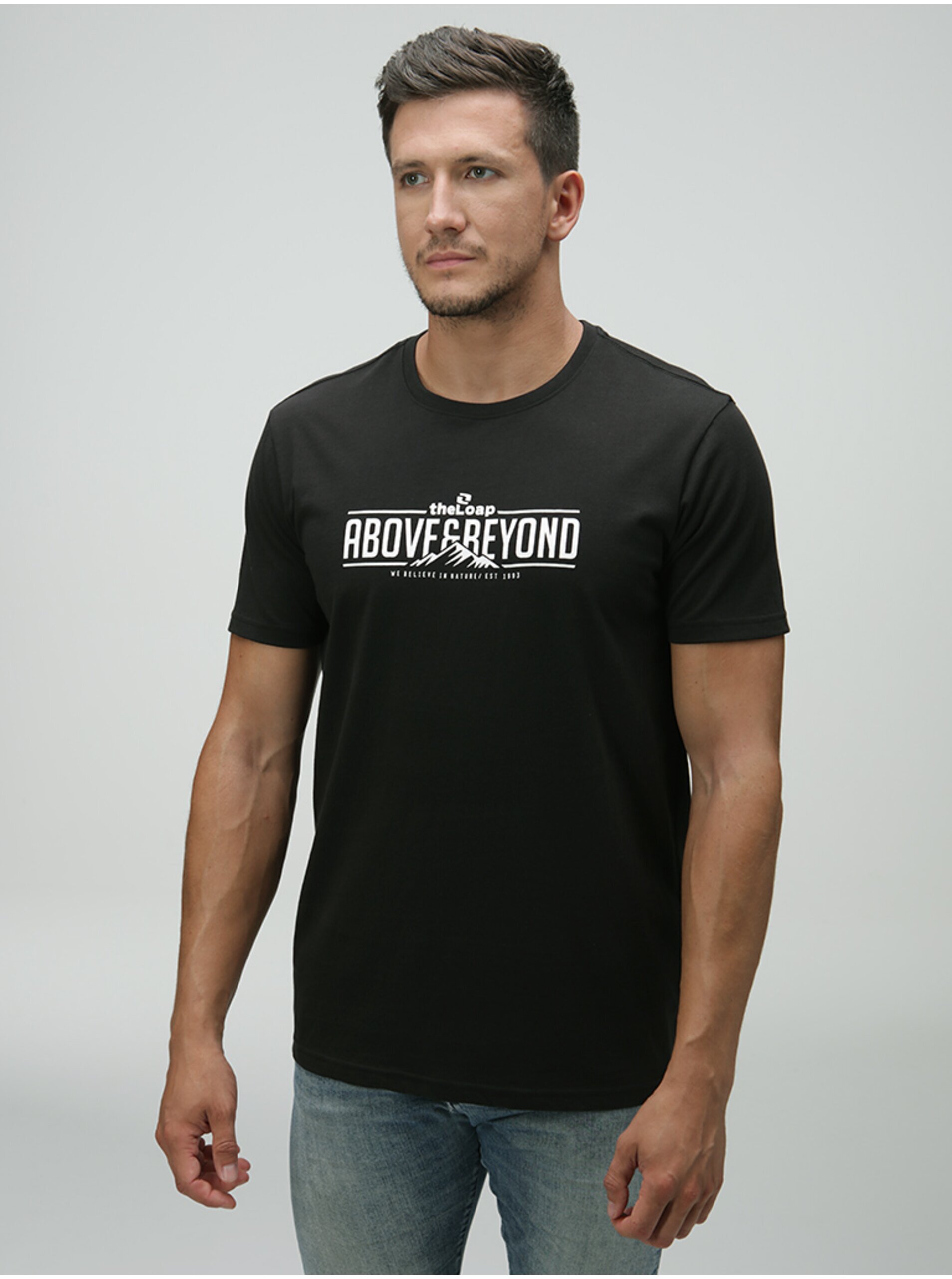 Levně Černé pánské tričko s potiskem LOAP BRED