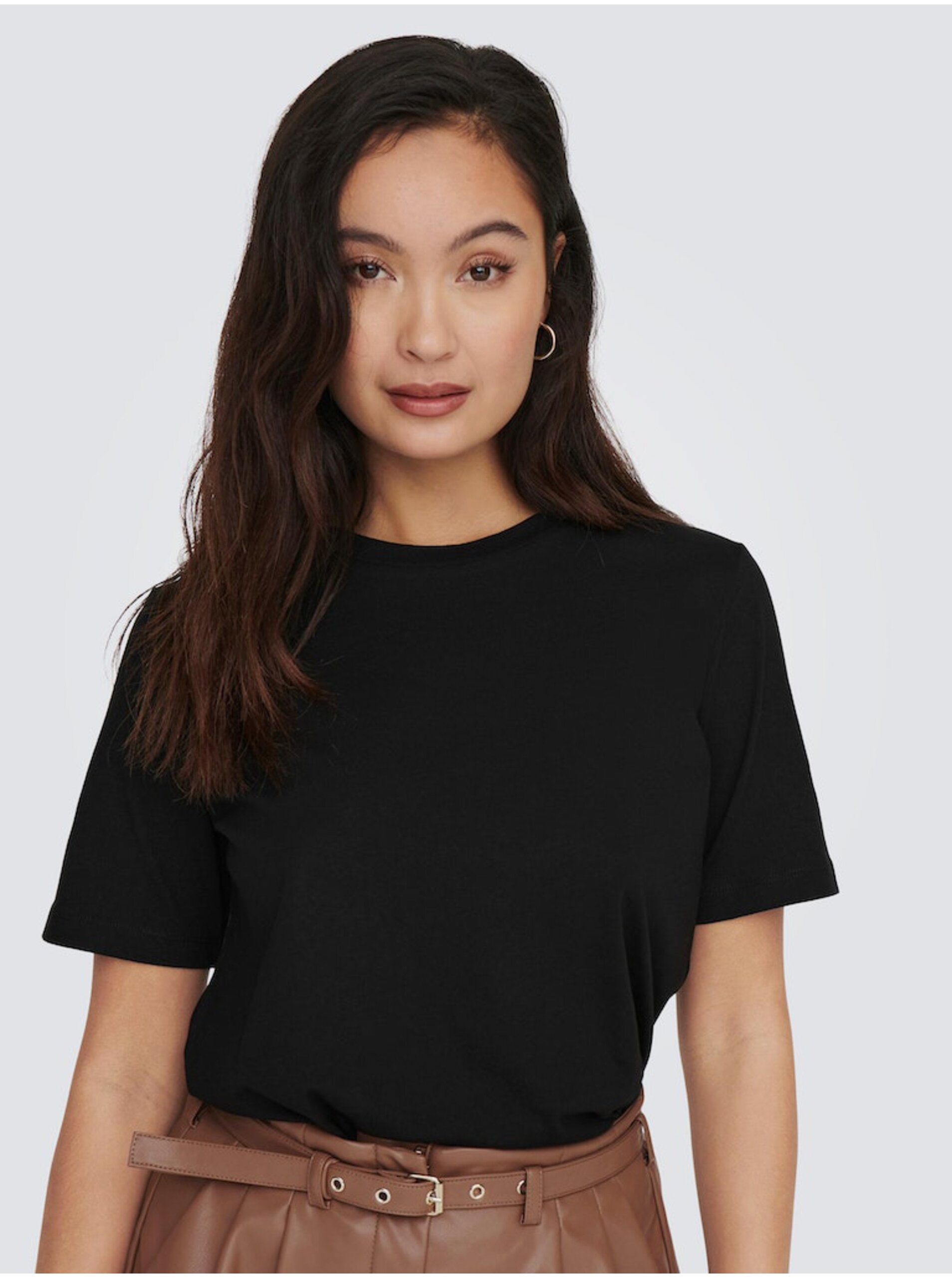 Lacno Topy a tričká pre ženy ONLY - čierna
