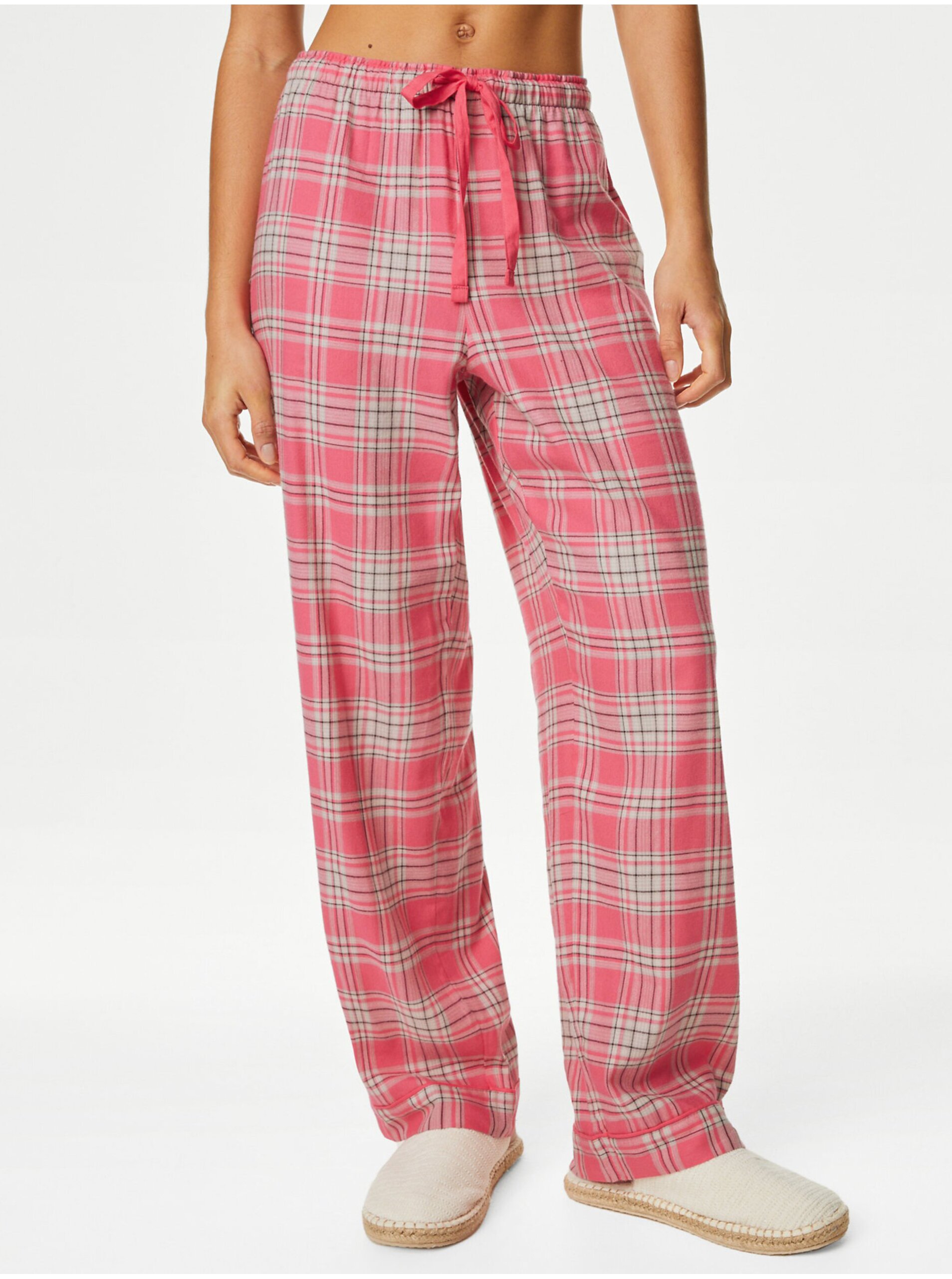 Levně Růžové dámské kostkované pyžamové kalhoty Marks & Spencer
