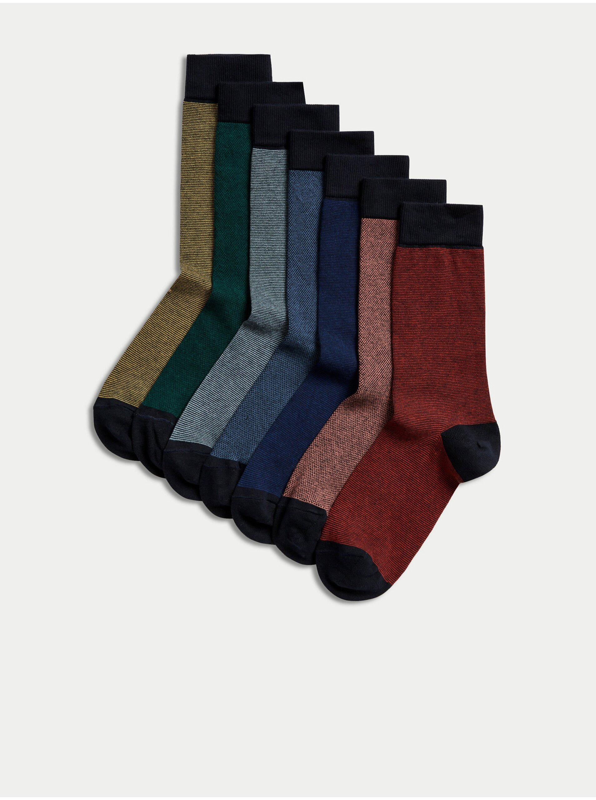 Levně Sada sedmi párů pánských proužkovaných ponožek Cool & Fresh™ v červené, modré, zelené a khaki barvě Marks & Spencer
