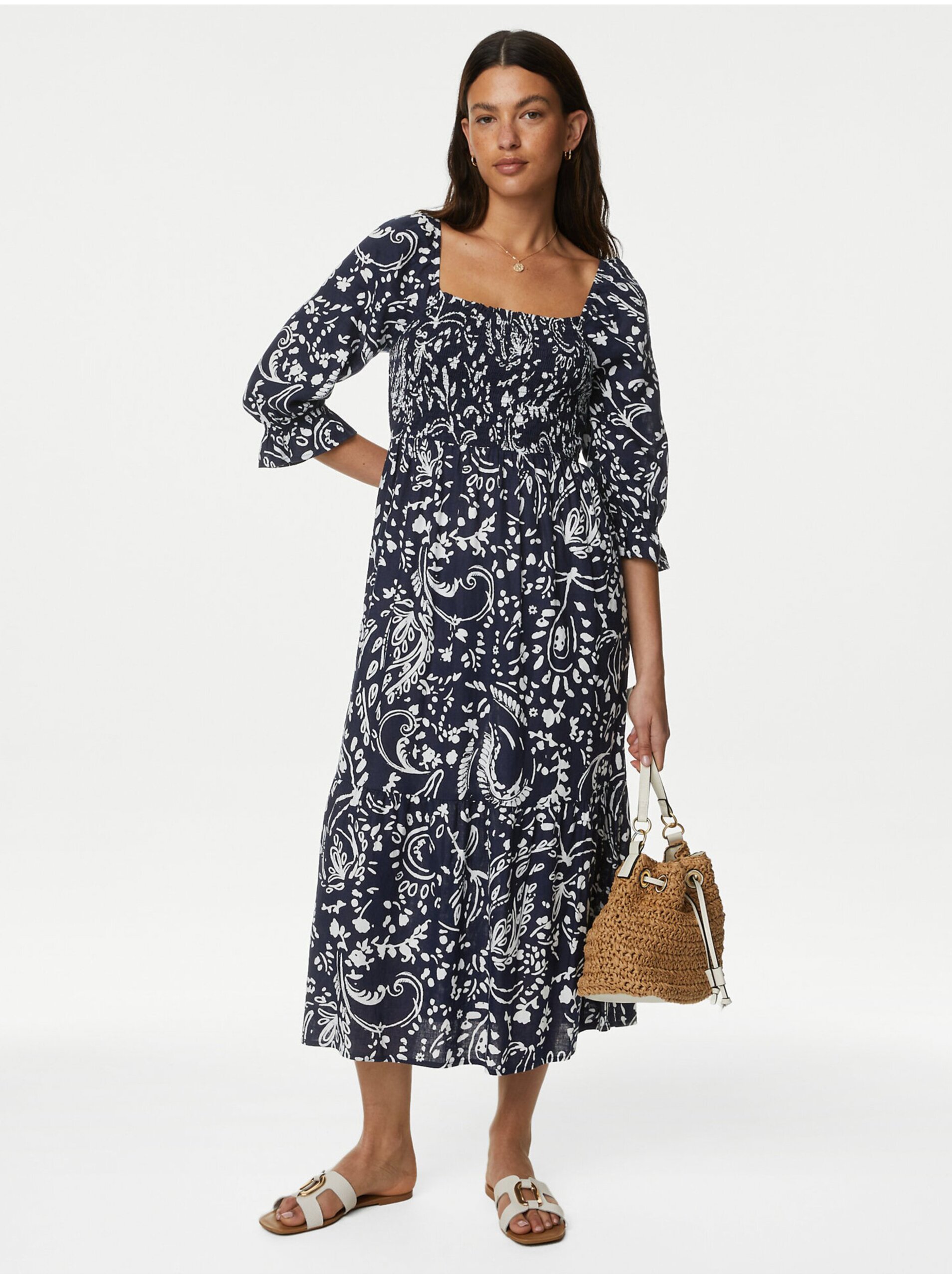 E-shop Tmavě modré dámské lněné vzorované midi šaty Marks & Spencer