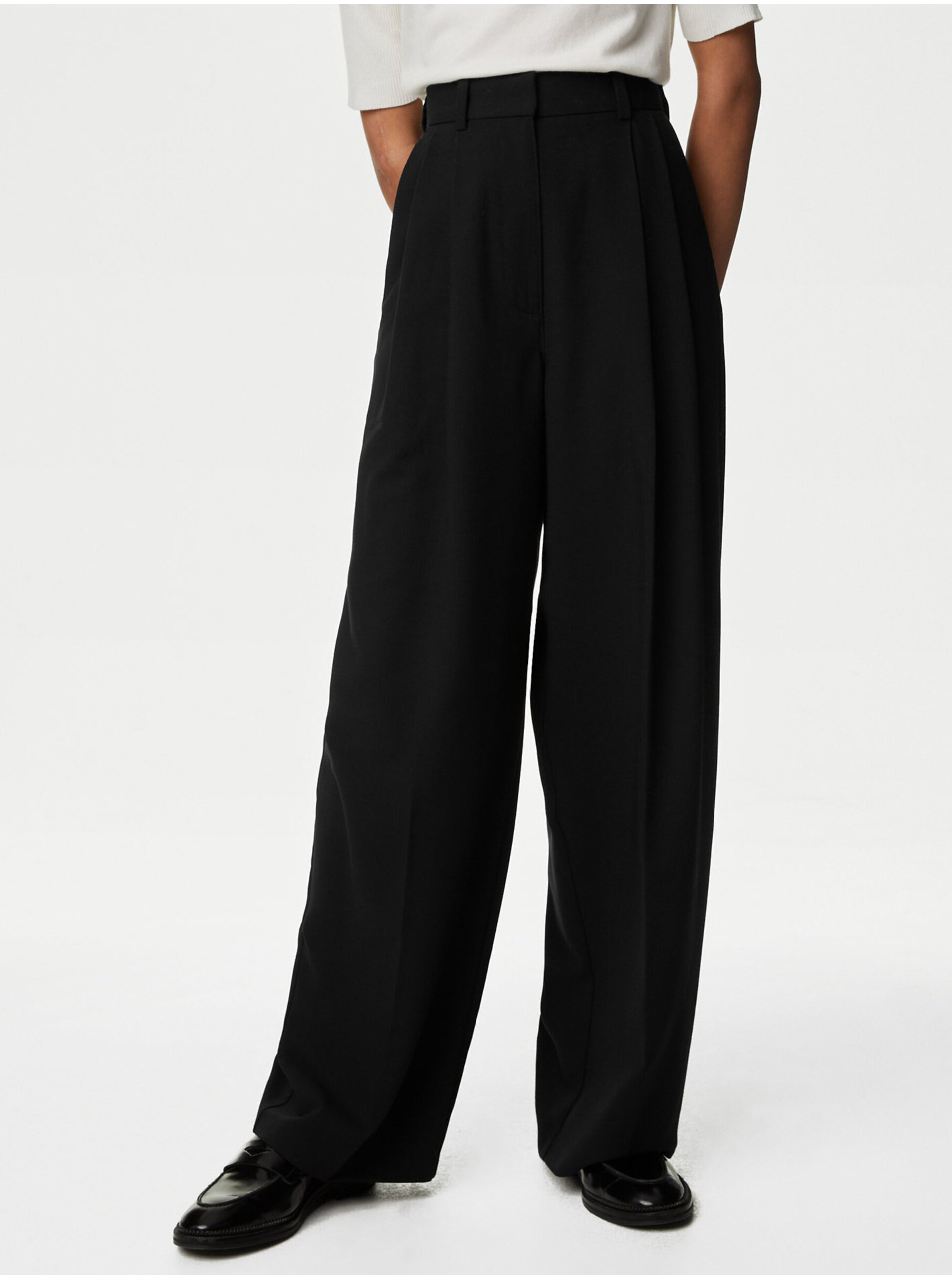 E-shop Černé dámské široké kalhoty Marks & Spencer