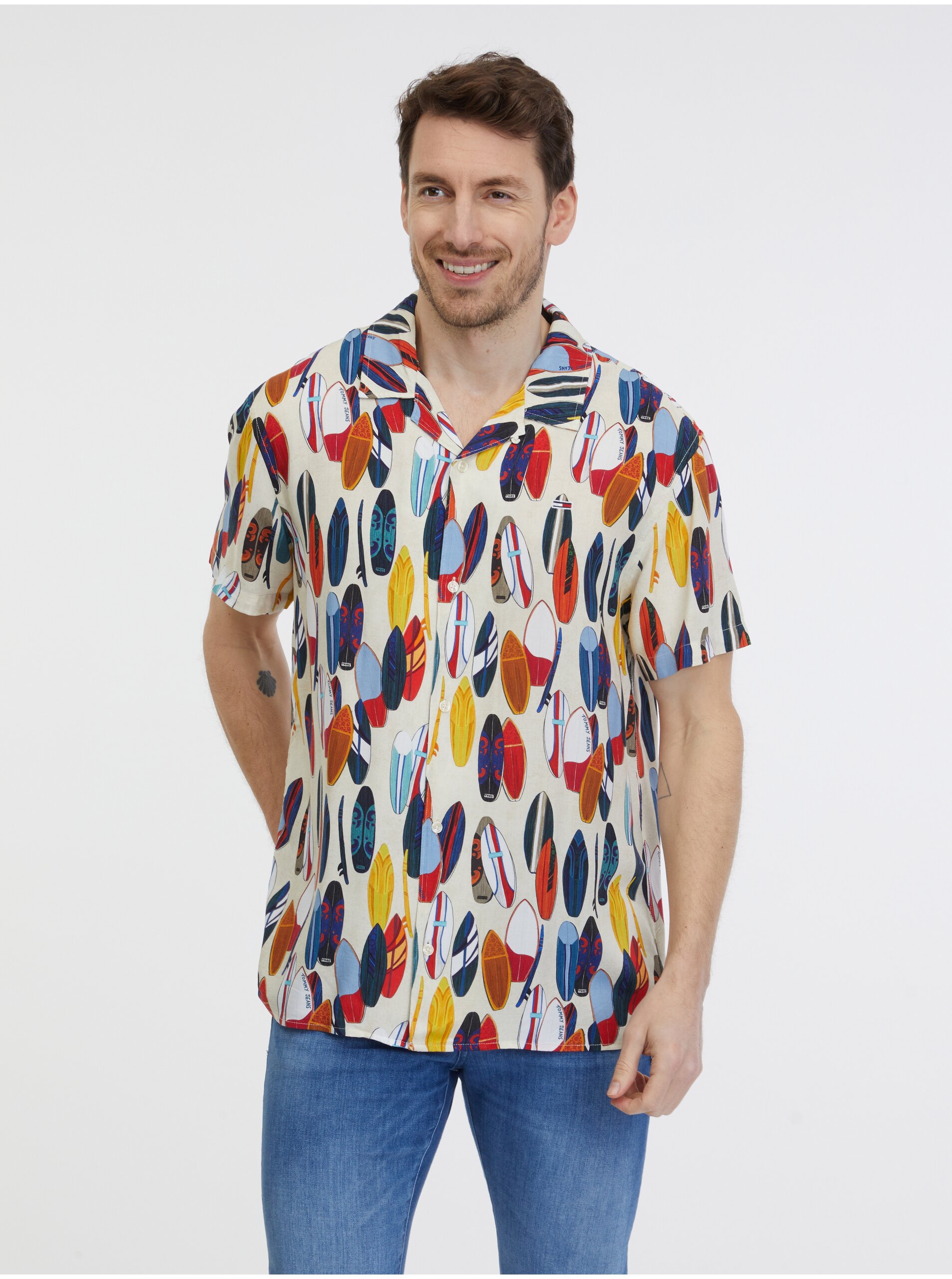 E-shop Krémová pánska vzorovaná košeľa Tommy Jeans