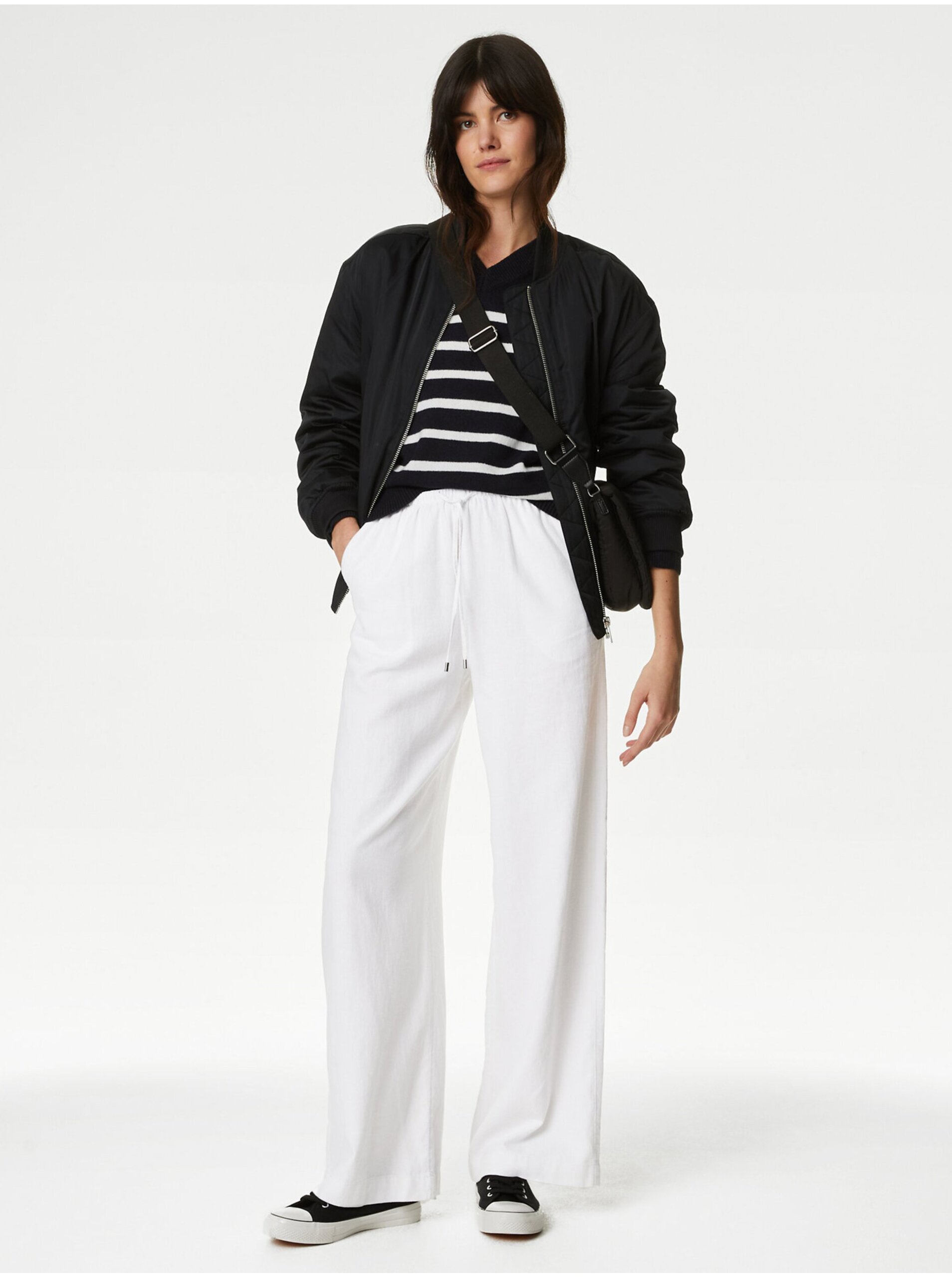 Levně Bílé dámské široké kalhoty s příměsí lnu Marks & Spencer