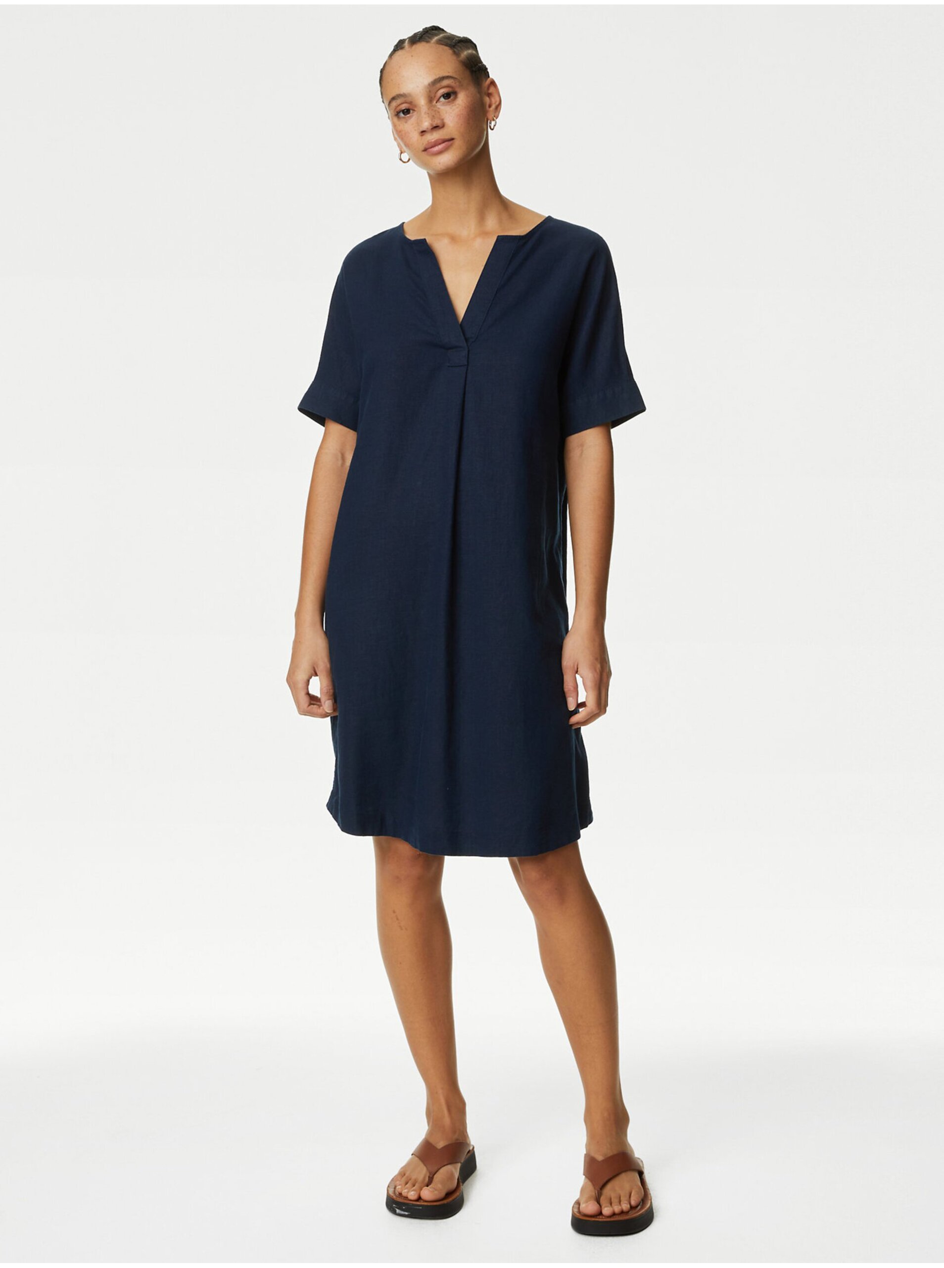 Levně Tmavě modré dámské lněné midi šaty Marks & Spencer