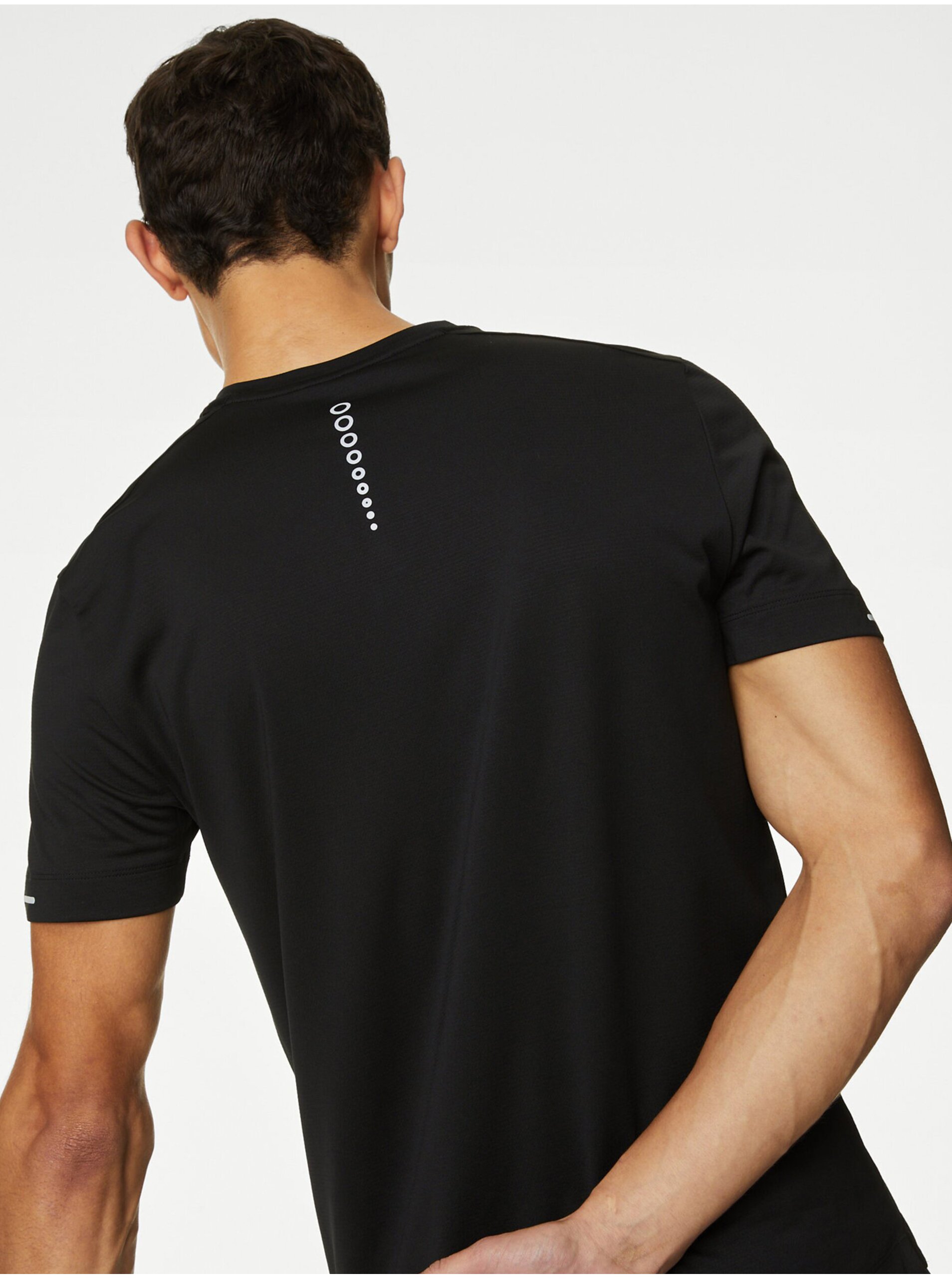 Lacno Čierne pánske športové tričko Marks & Spencer