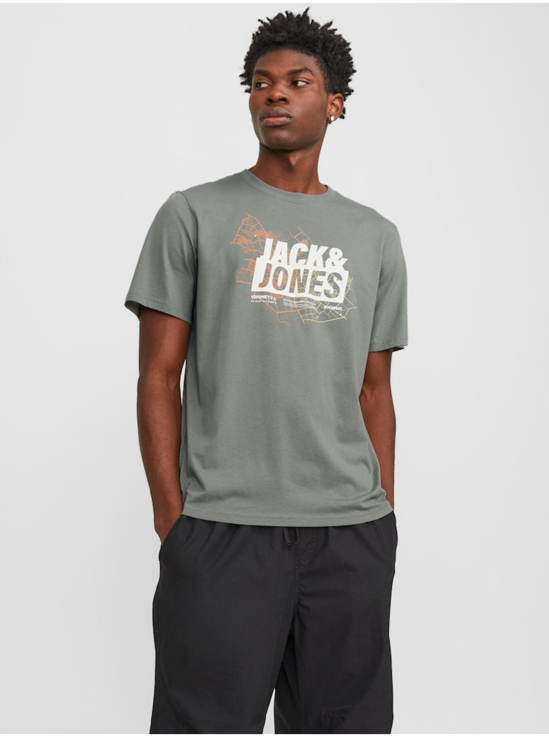 Levně Khaki pánské tričko Jack & Jones Map