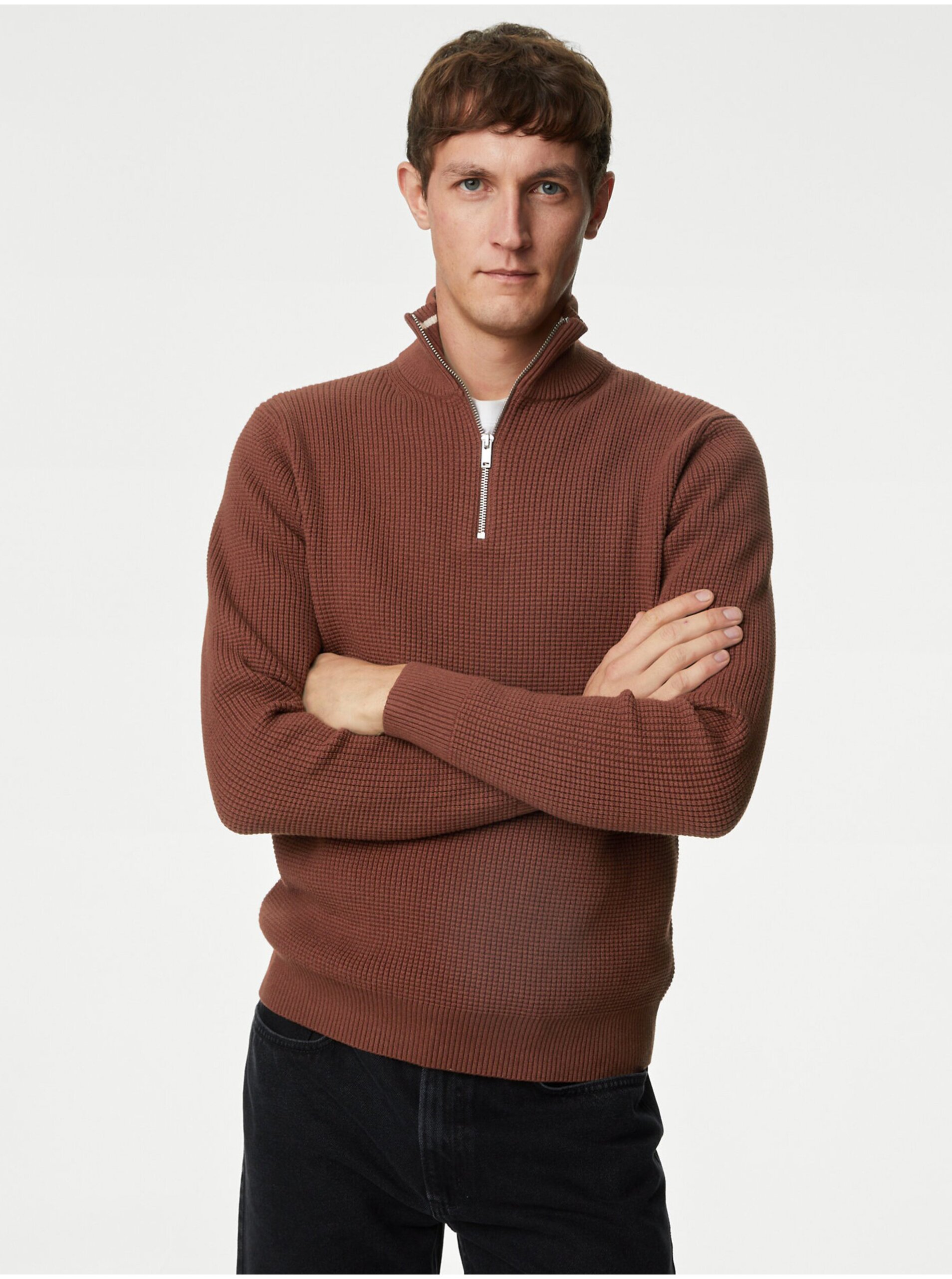 Lacno Hnedý pánsky sveter so stojačikom Marks & Spencer