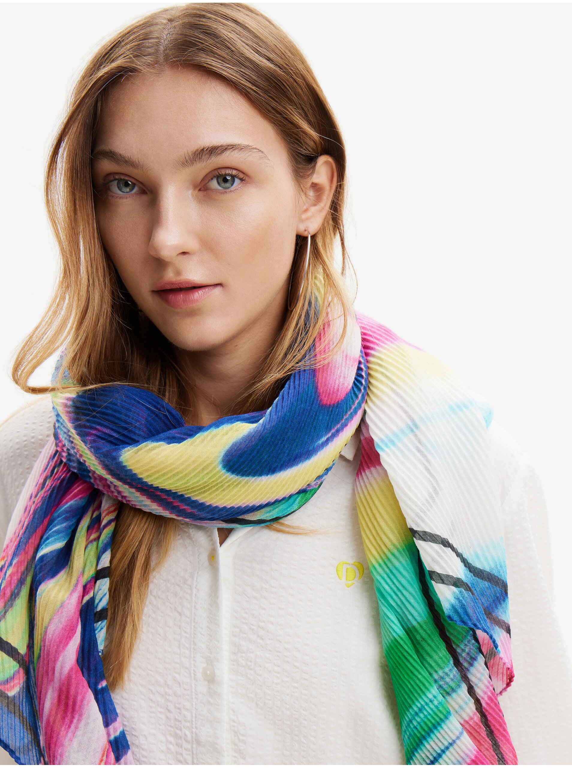 E-shop Růžovo-modrý dámský vzorovaný šátek Desigual Powercolor Rectangle
