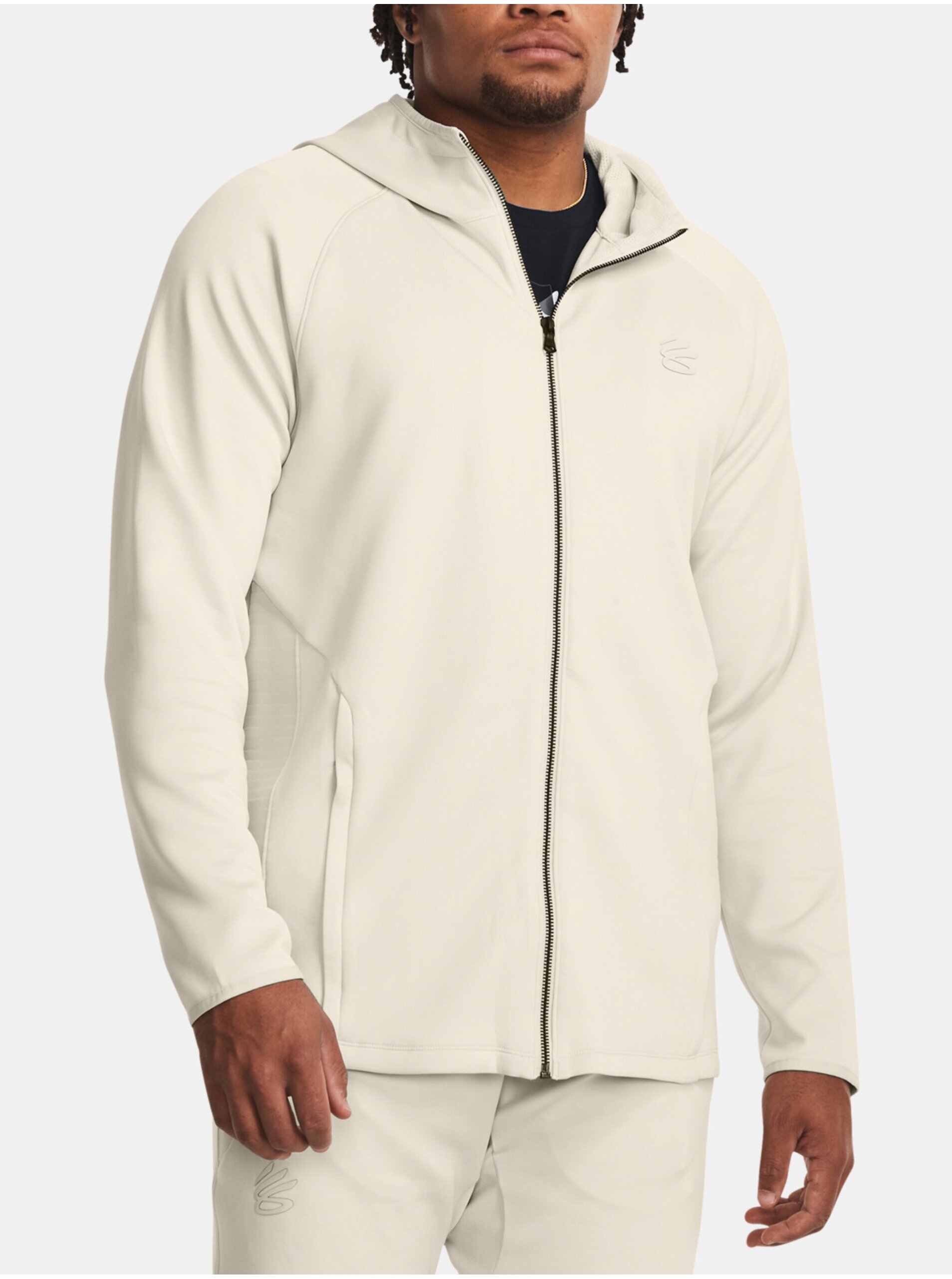 E-shop Bílá sportovní bunda Under Armour Curry Playable Jacket